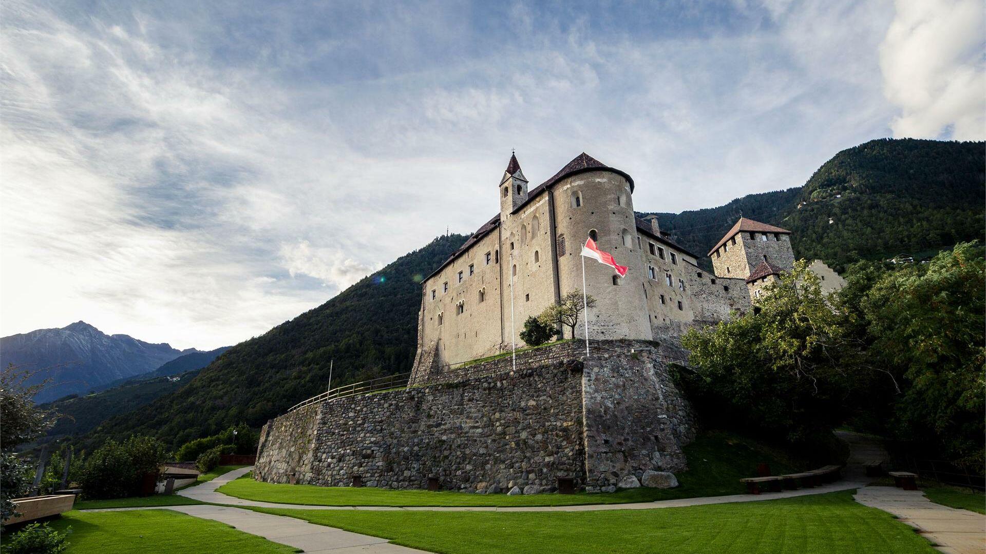 1920x1080 Tyrol Castle • Castles & palaces in South Tyrol