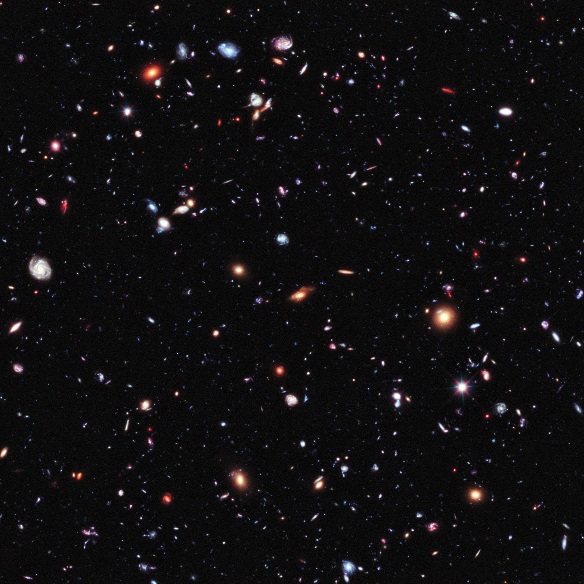2048x2048 FREEIOS7. Hubble Deep Field HD IPhone IPad Wallpaper