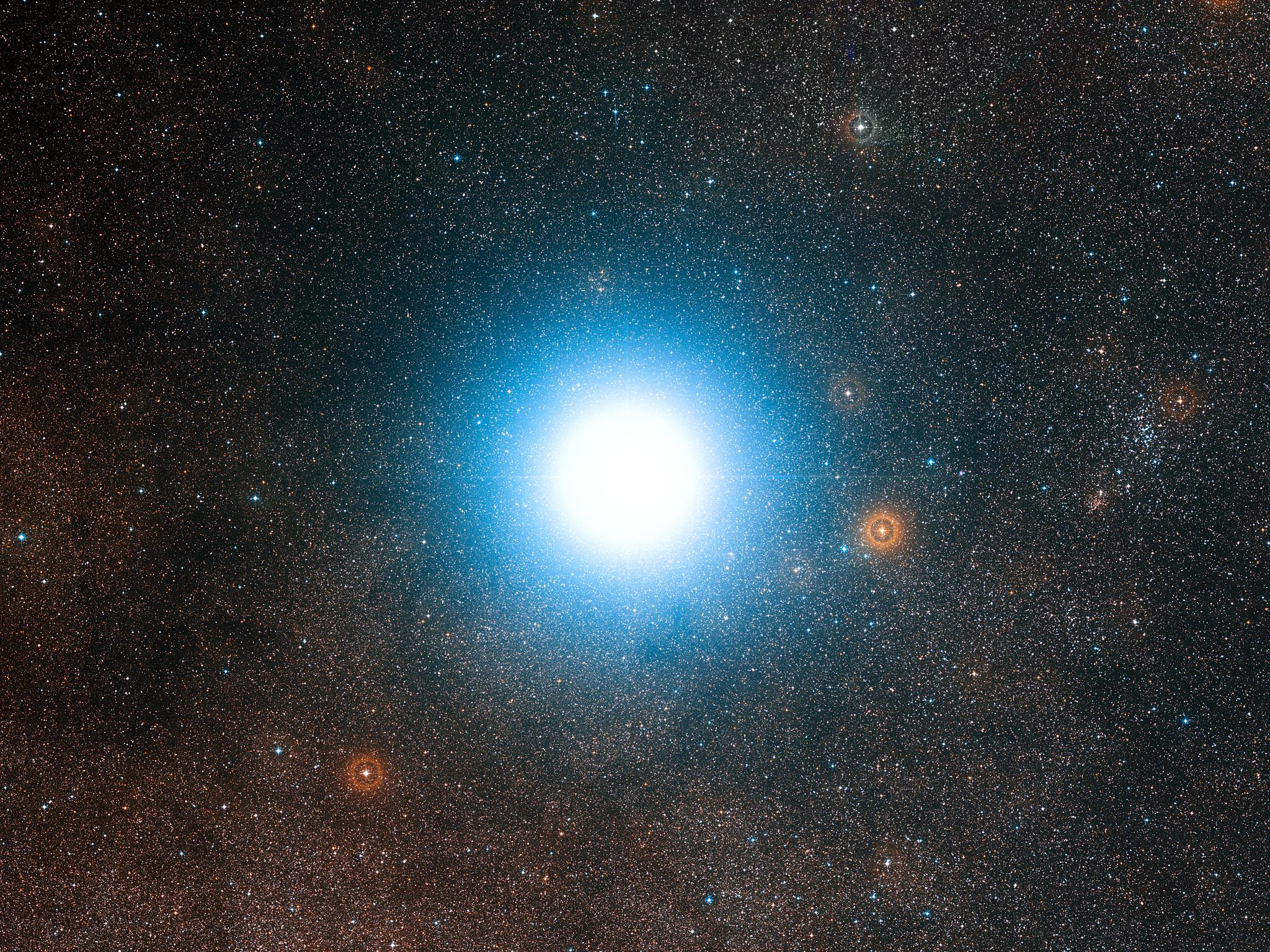 2048x1536 The bright star Alpha Centauri and its surroundings