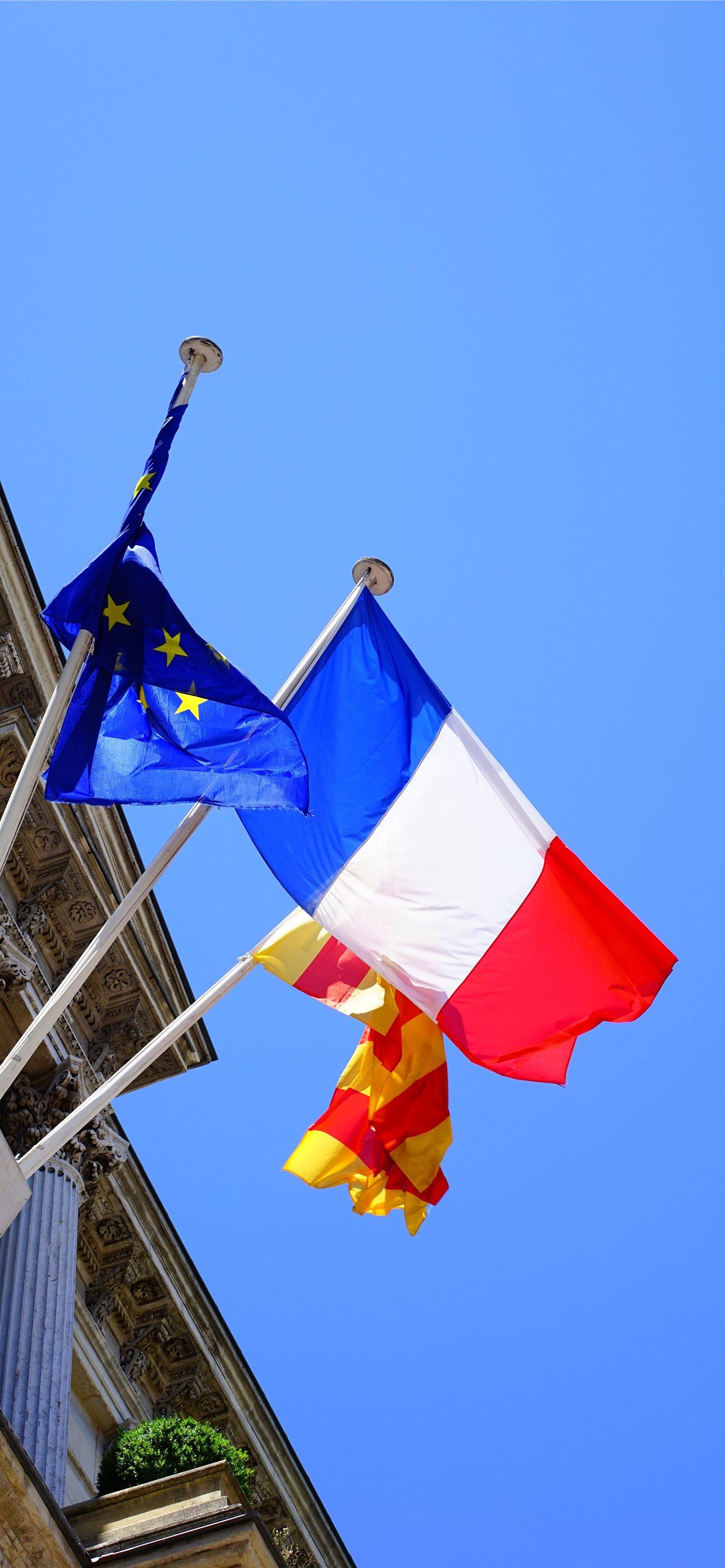 1284x2778 Free download portugal flag iPhone Wallpaper Free Download [1284x2778] for your Desktop, Mobile & Tablet. Explore France Flag iPhone Wallpaper. Paris France Wallpaper, France Flag Wallpaper, Provence France Wallpaper
