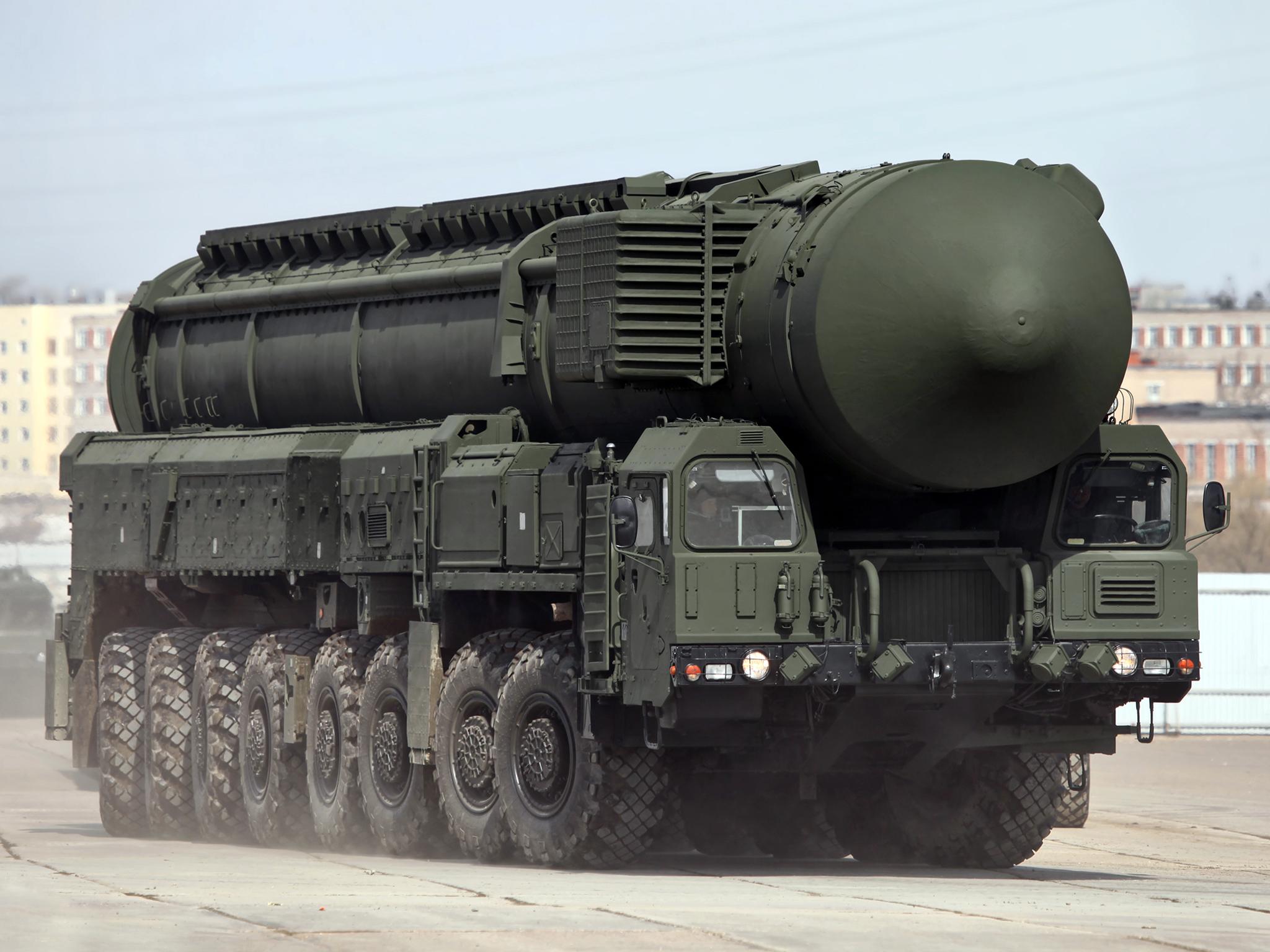 2048x1536 MAZ 79221 military truck russian