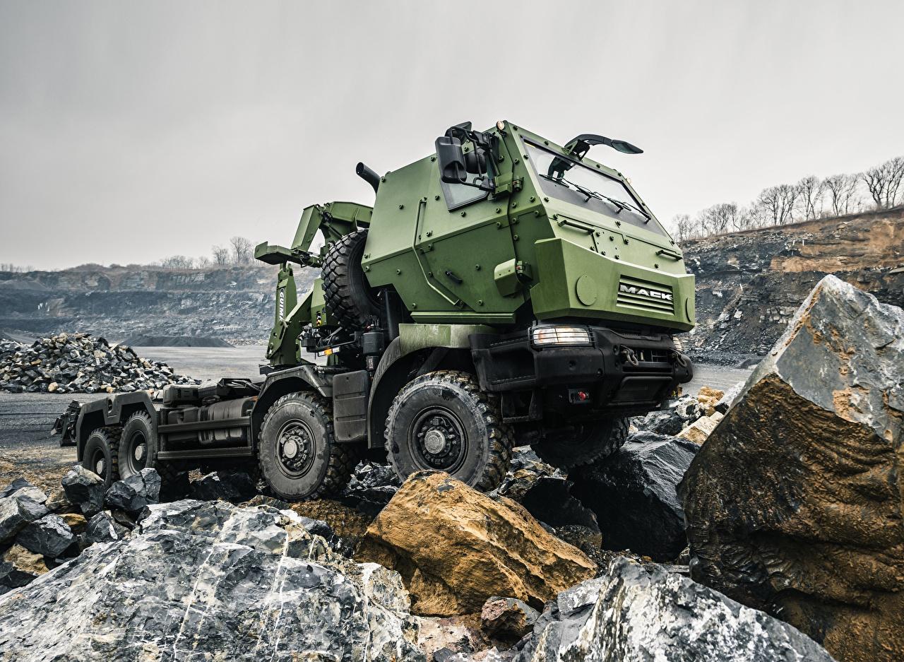 1280x937 Desktop Wallpaper Military vehicle