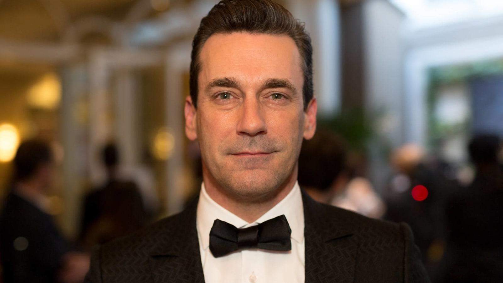 1600x900 Jon Hamm: A star waiting on the right pitch to swing