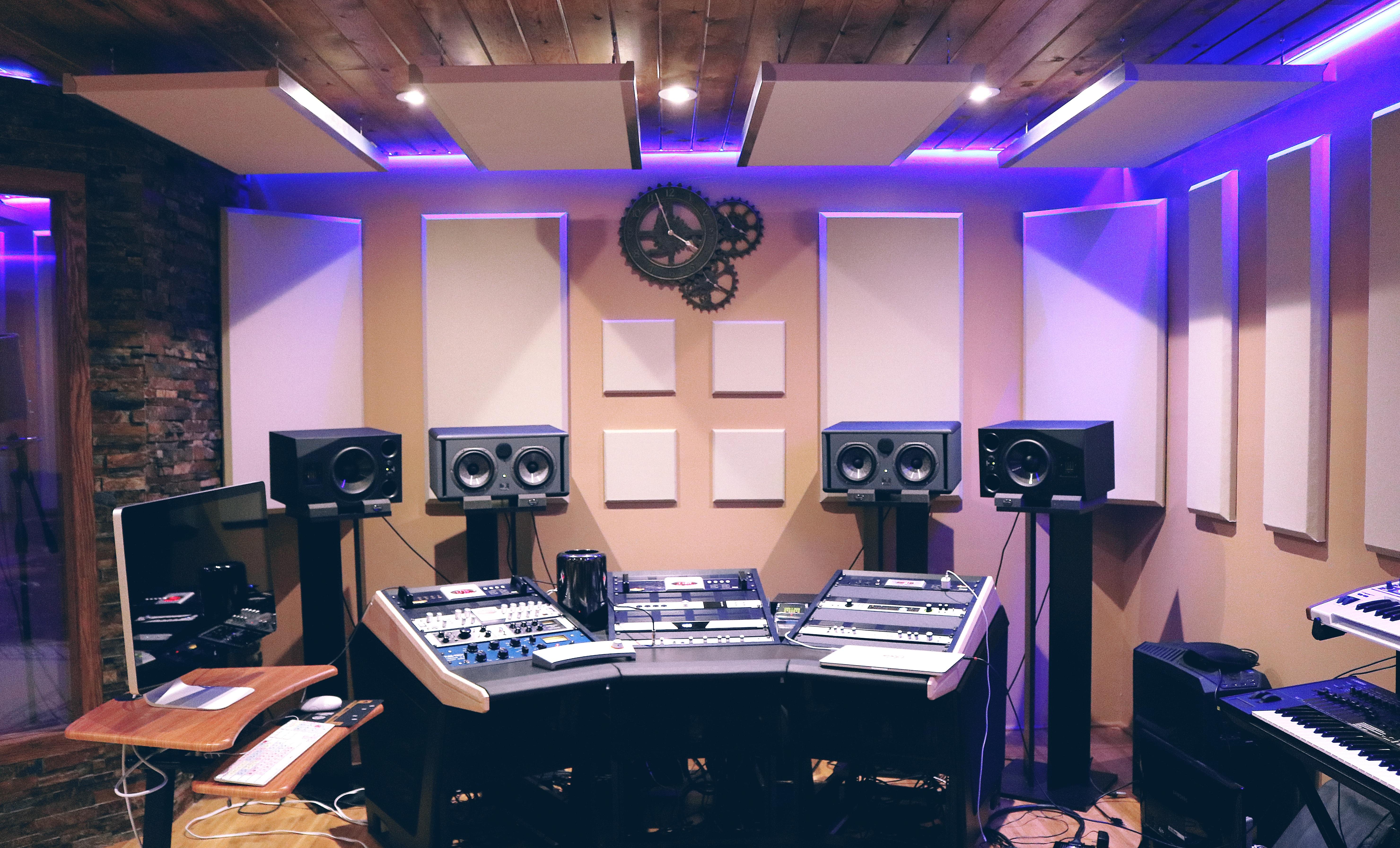 5920x3584 Music Studio Photo, Download The BEST Free Music Studio & HD Image