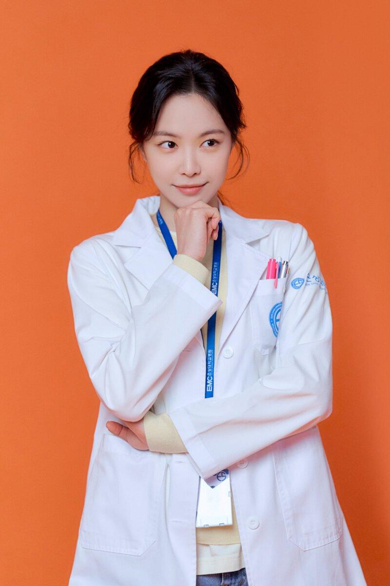 800x1200 YG Stage Naver Post - 'Ghost Doctor' Behind