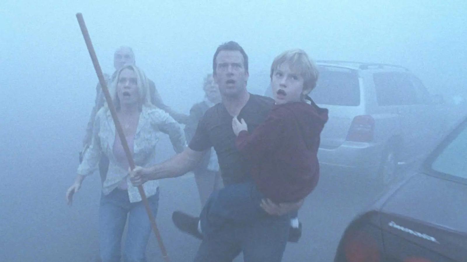 1600x900 The Mist's Opening Scene Nearly Spoiled Its Biggest Mystery