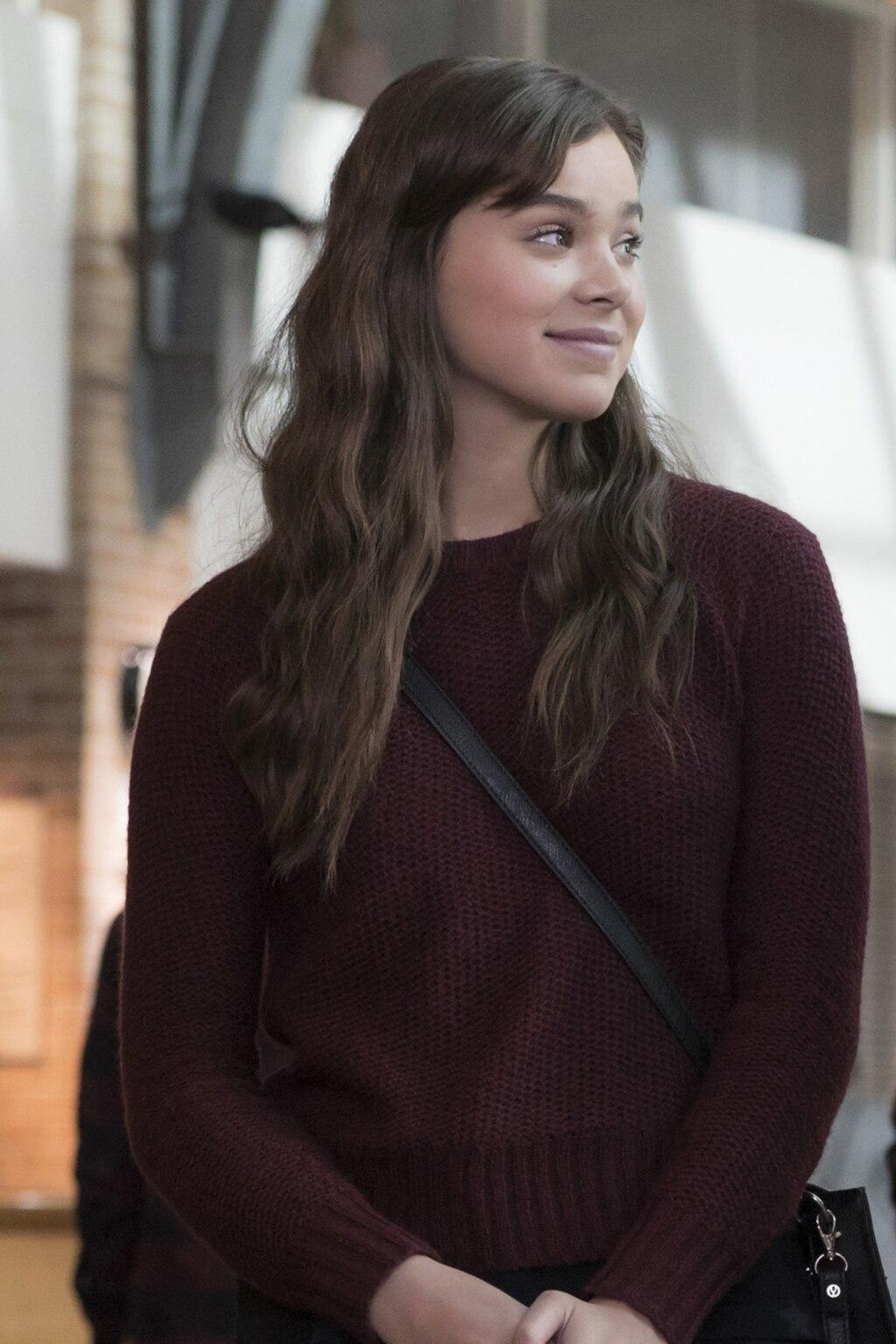 1024x1536 The Edge of Seventeen
