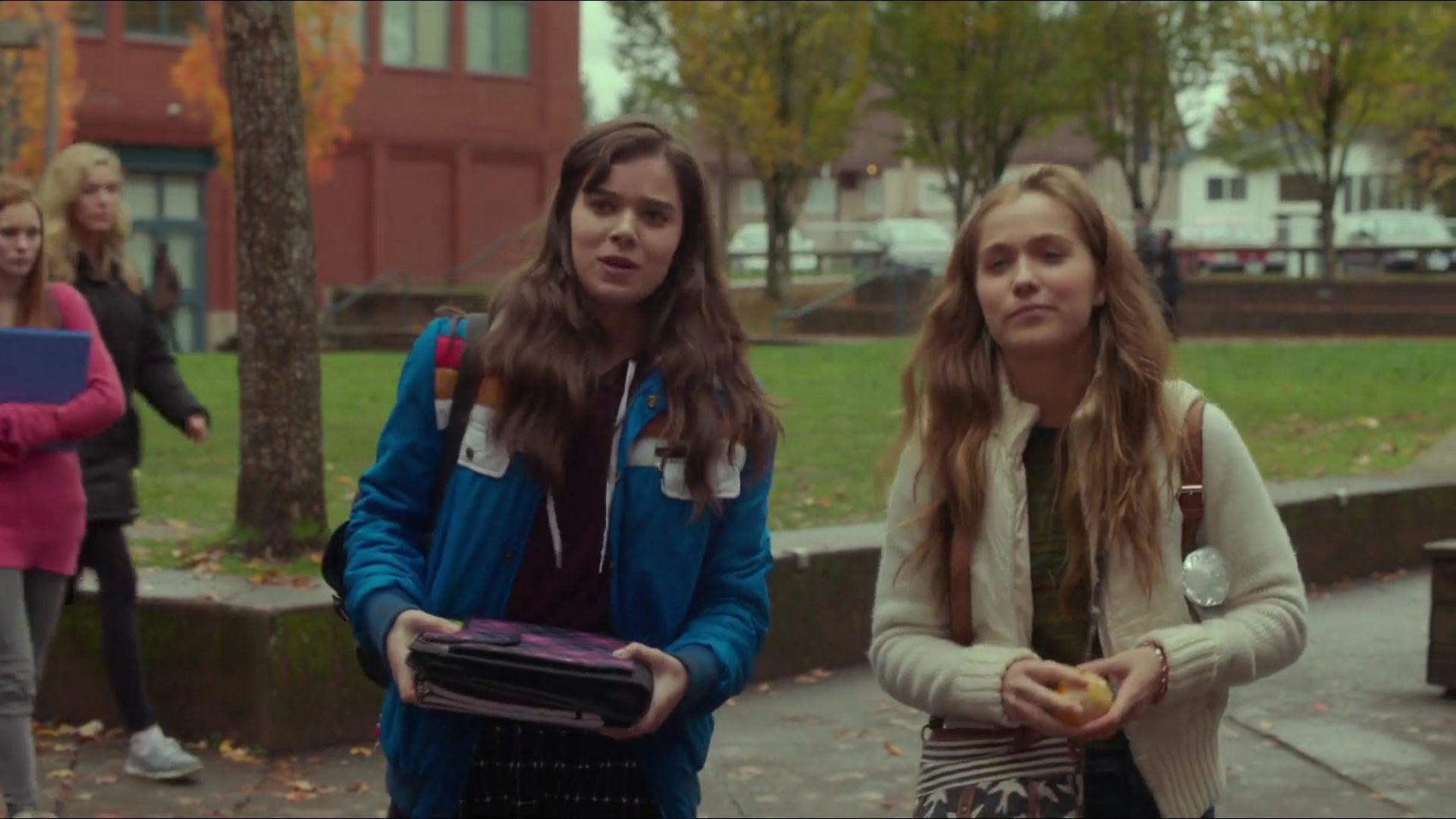 1920x1080 Film Updates - 'The Edge of Seventeen' starring Hailee Steinfeld and Haley Lu Richardson is back on Netflix