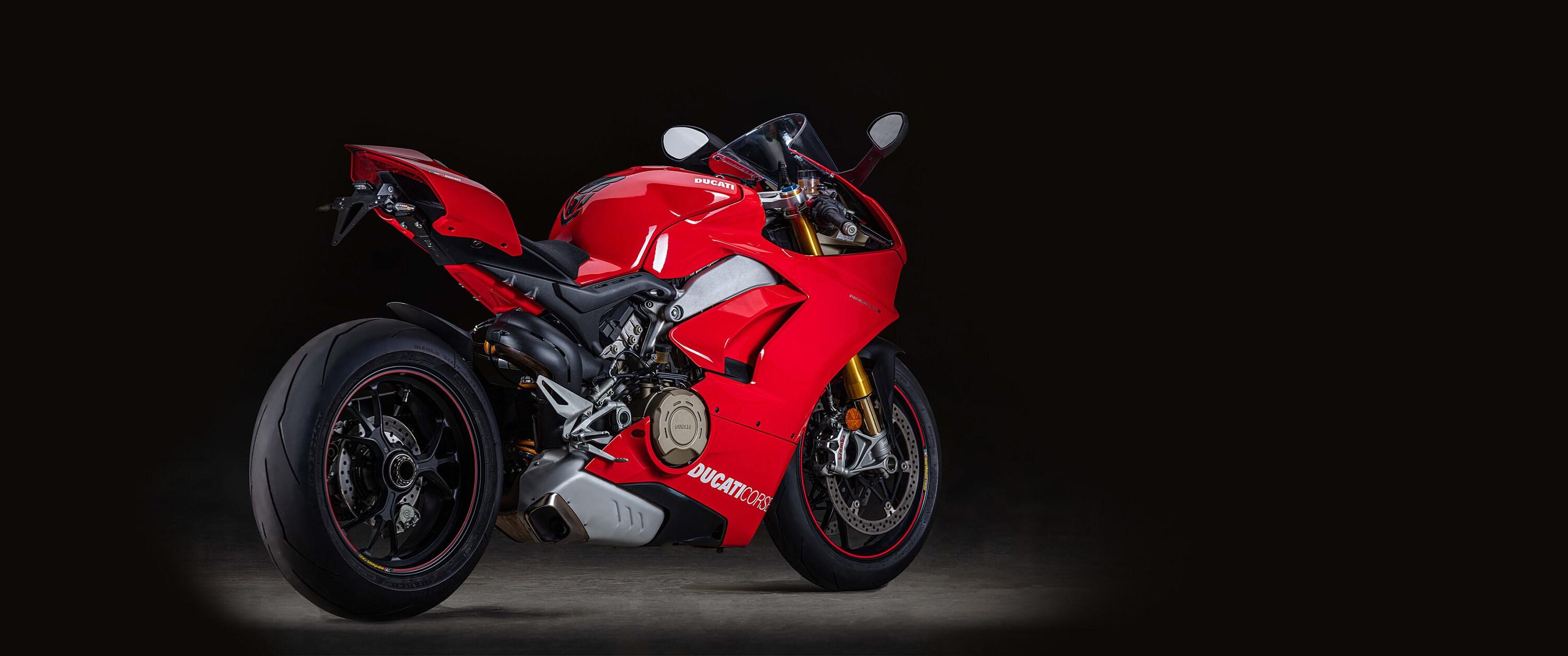 3000x1256 Widescreen Desktop Wallpaper Ducati V4S Red Screen Background