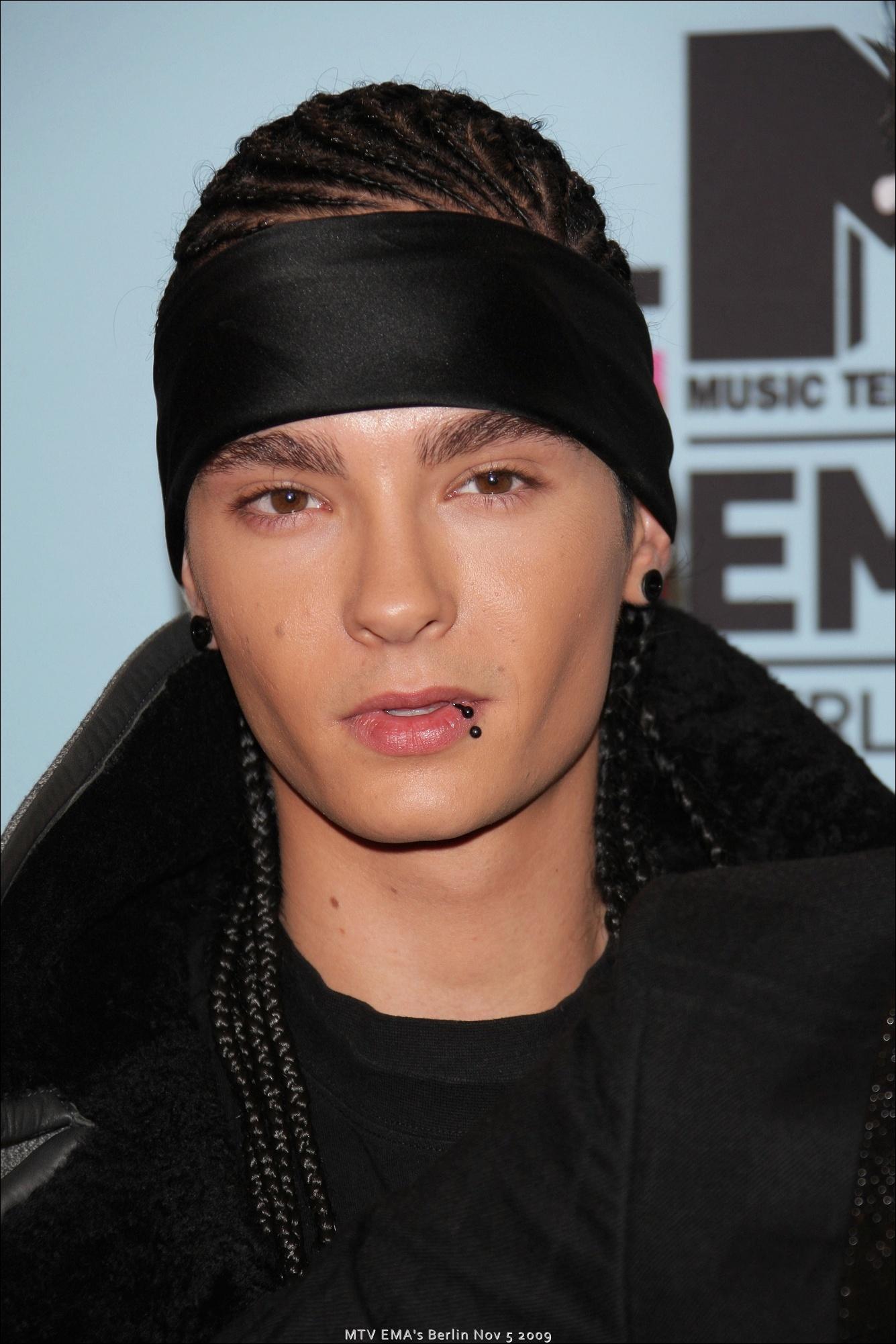 Tom Kaulitz Wallpapers Top Free Tom Kaulitz Backgrounds Wallpaperaccess 