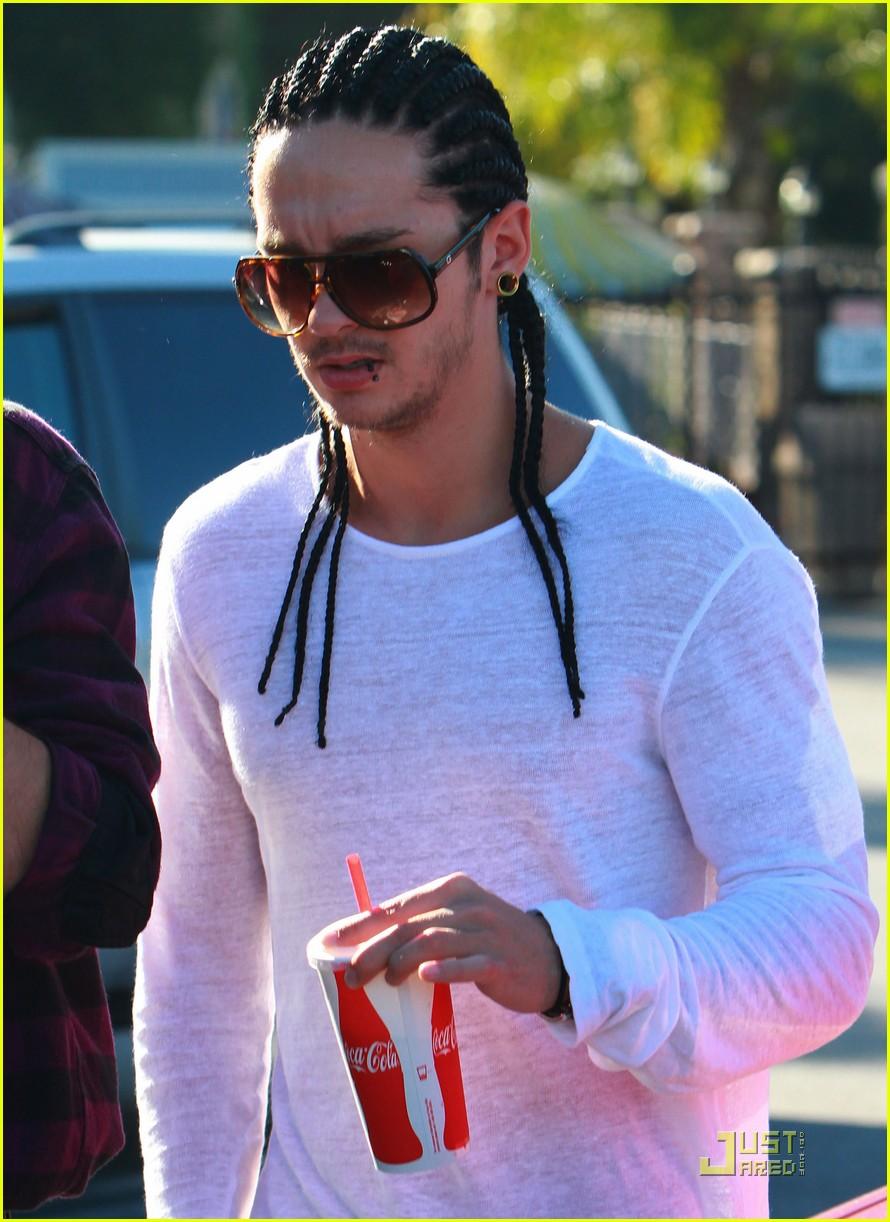 890x1222 Bill & Tom Kaulitz: Lunch in Los Angeles!: Photo 2565426. Bill Kaulitz, Tokio Hotel, Tom Kaulitz Photo. Just Jared: Entertainment News