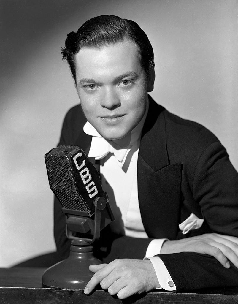 802x1024 Old Hollywood Welles, 1935