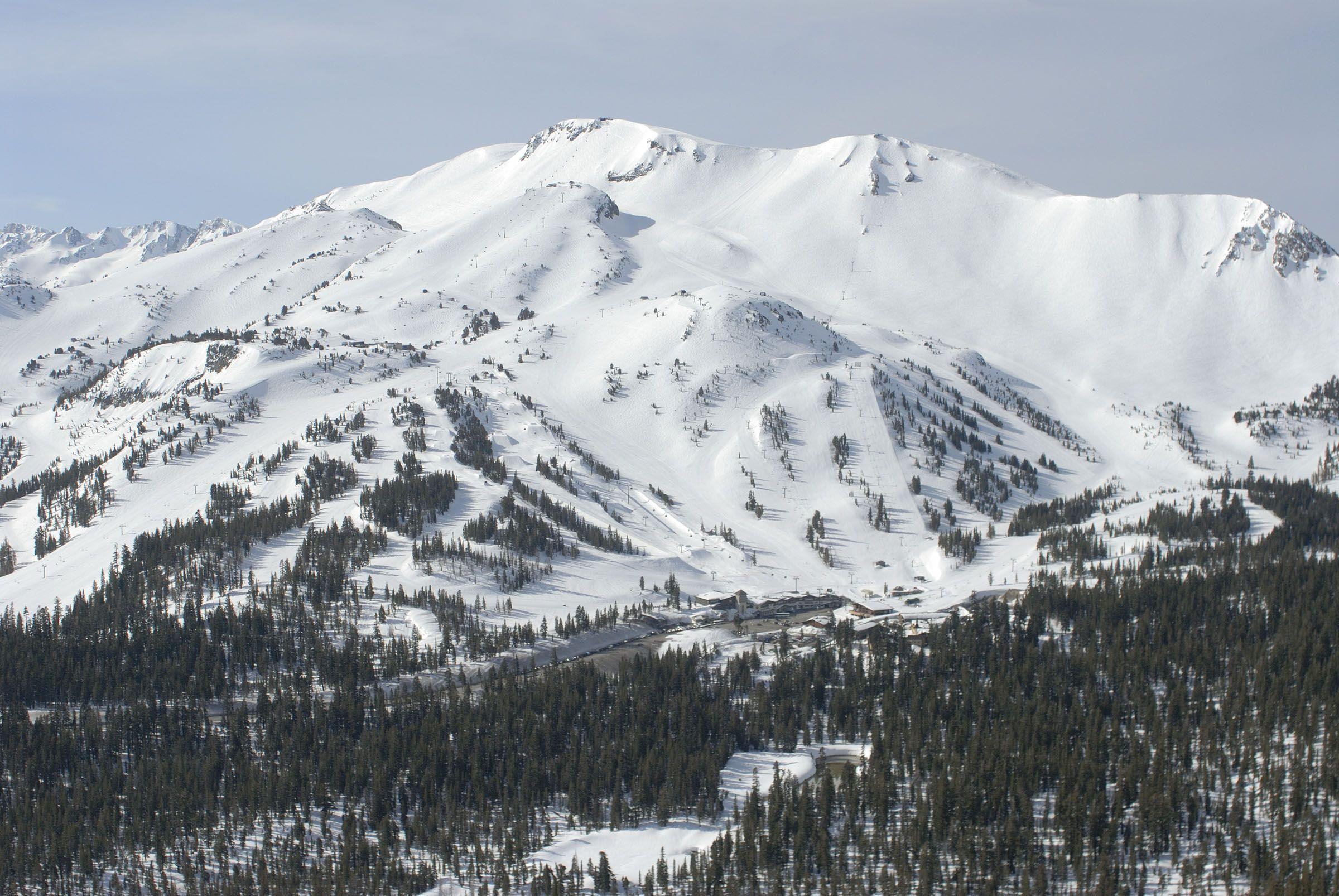 2400x1606 The Ski Renter 934 6560. Mammoth Lakes, California 93456