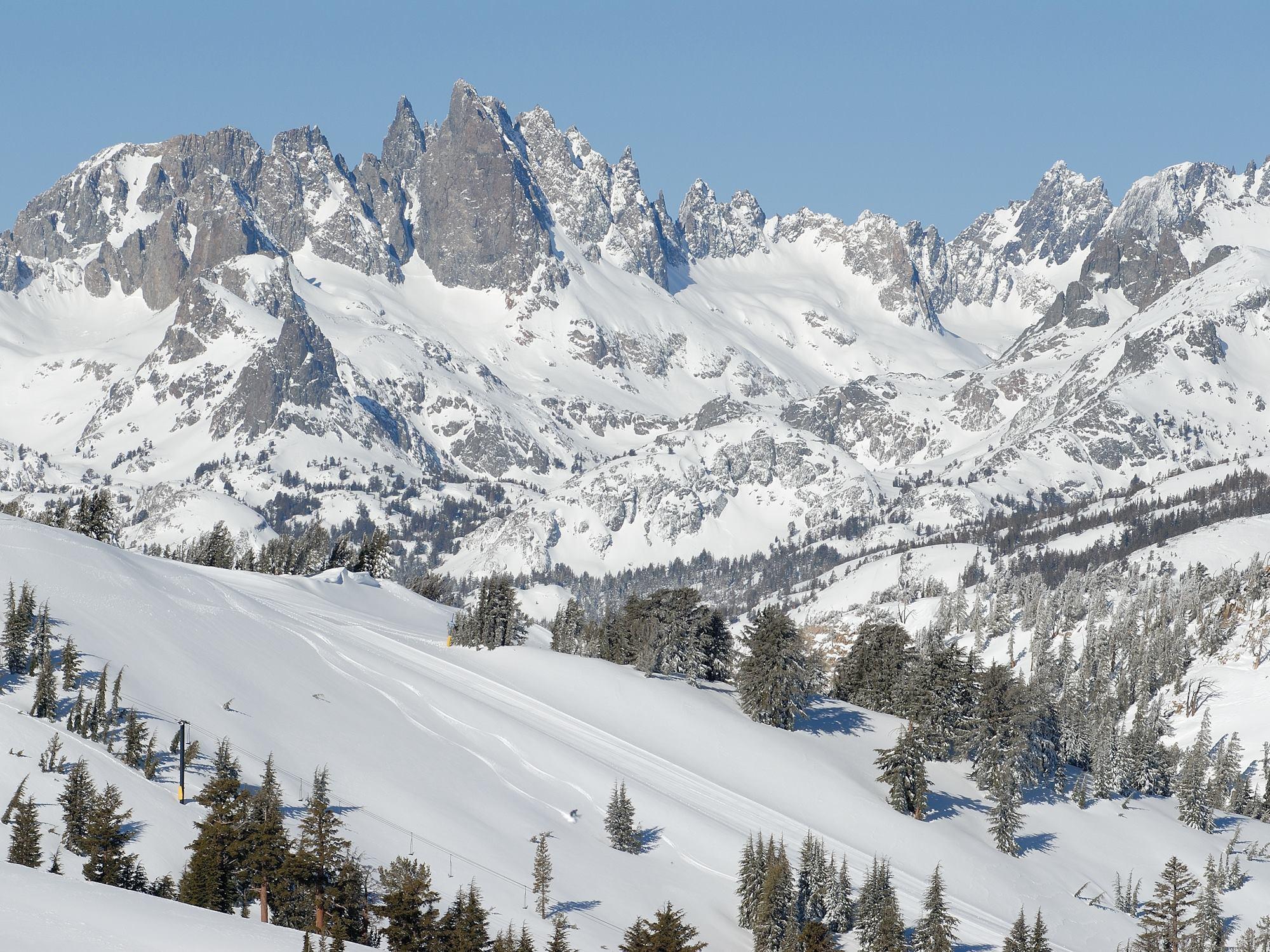 2000x1500 AROUND TOWN Sports, Mammoth Lakes, CA