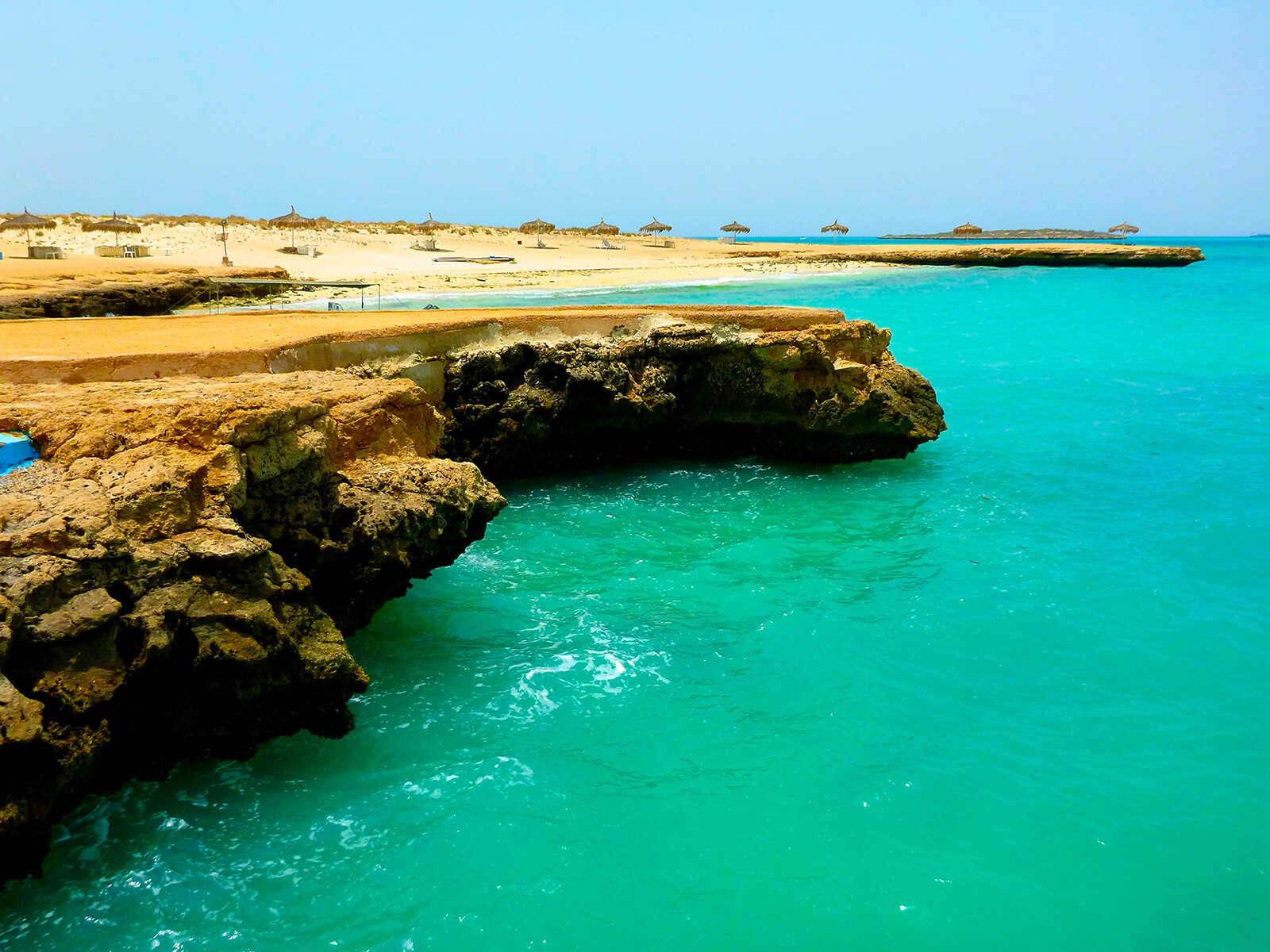 1600x1200 Download Djibouti Moucha Island Wallpaper
