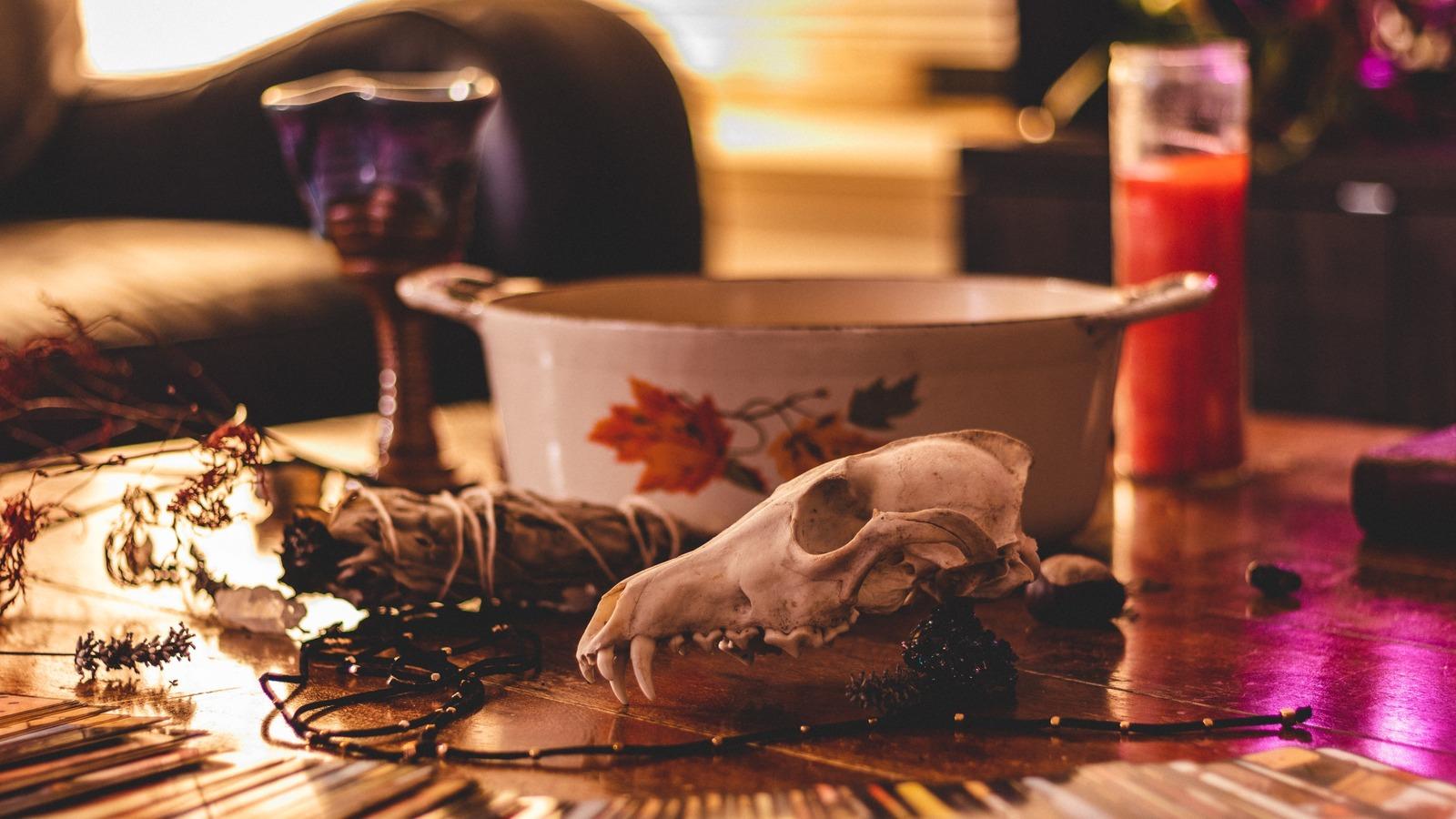 1600x900 A Breakdown Of Whimsigothic, The Newest Home Decor Trend