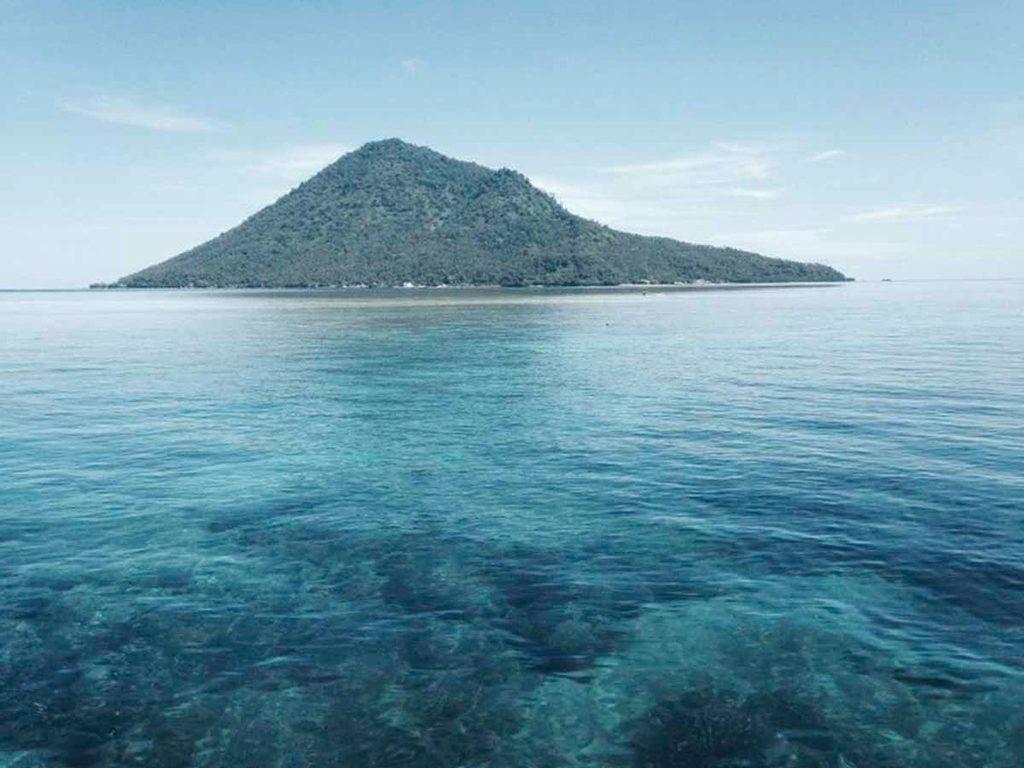 1024x768 Indonesia family holiday paradise: Island tips for Bunaken Island, Sulawesi Living Hong Kong