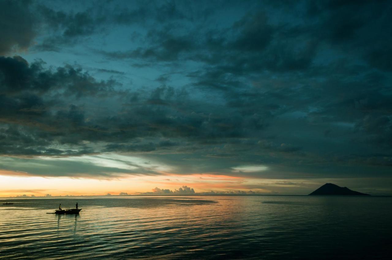 1280x850 HOTEL 3WILL BUNAKEN DIVE RESORT BUNAKEN 2* (Indonesia) US$ 50