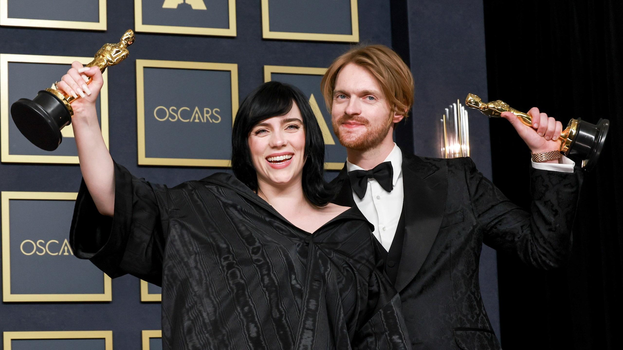 Finneas Wallpapers - Top Free Finneas Backgrounds - WallpaperAccess