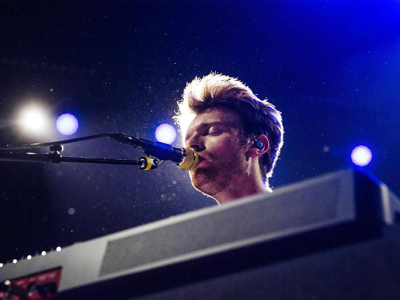 1400x1050 Finneas says he was producing “really bad” music for five years before he made Billie Eilish's Ocean Eyes
