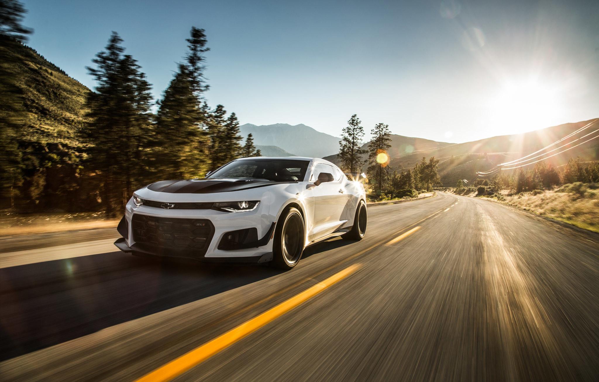 2048x1307 Camaro Zl1 Wallpaper