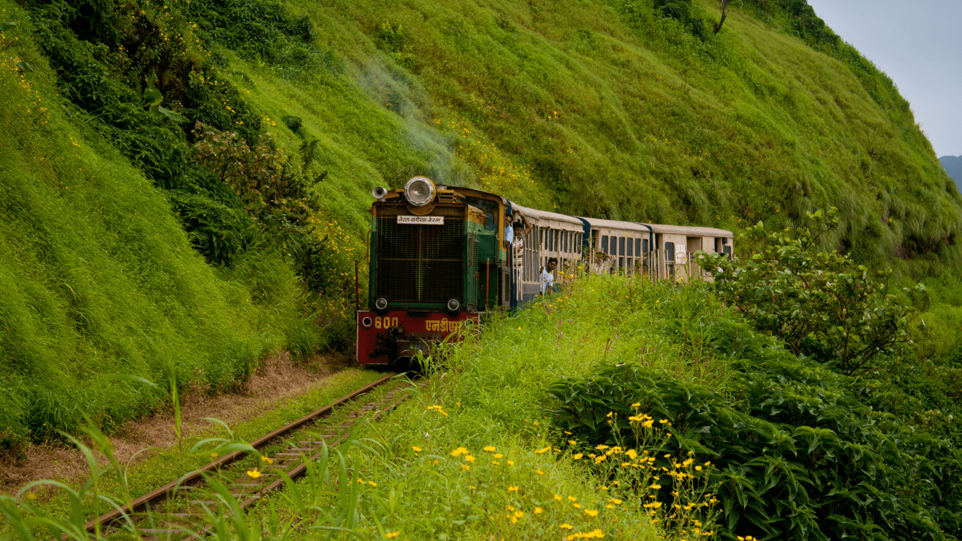 1920x1080 Most Scenic Journeys In The Toy Trains Of India