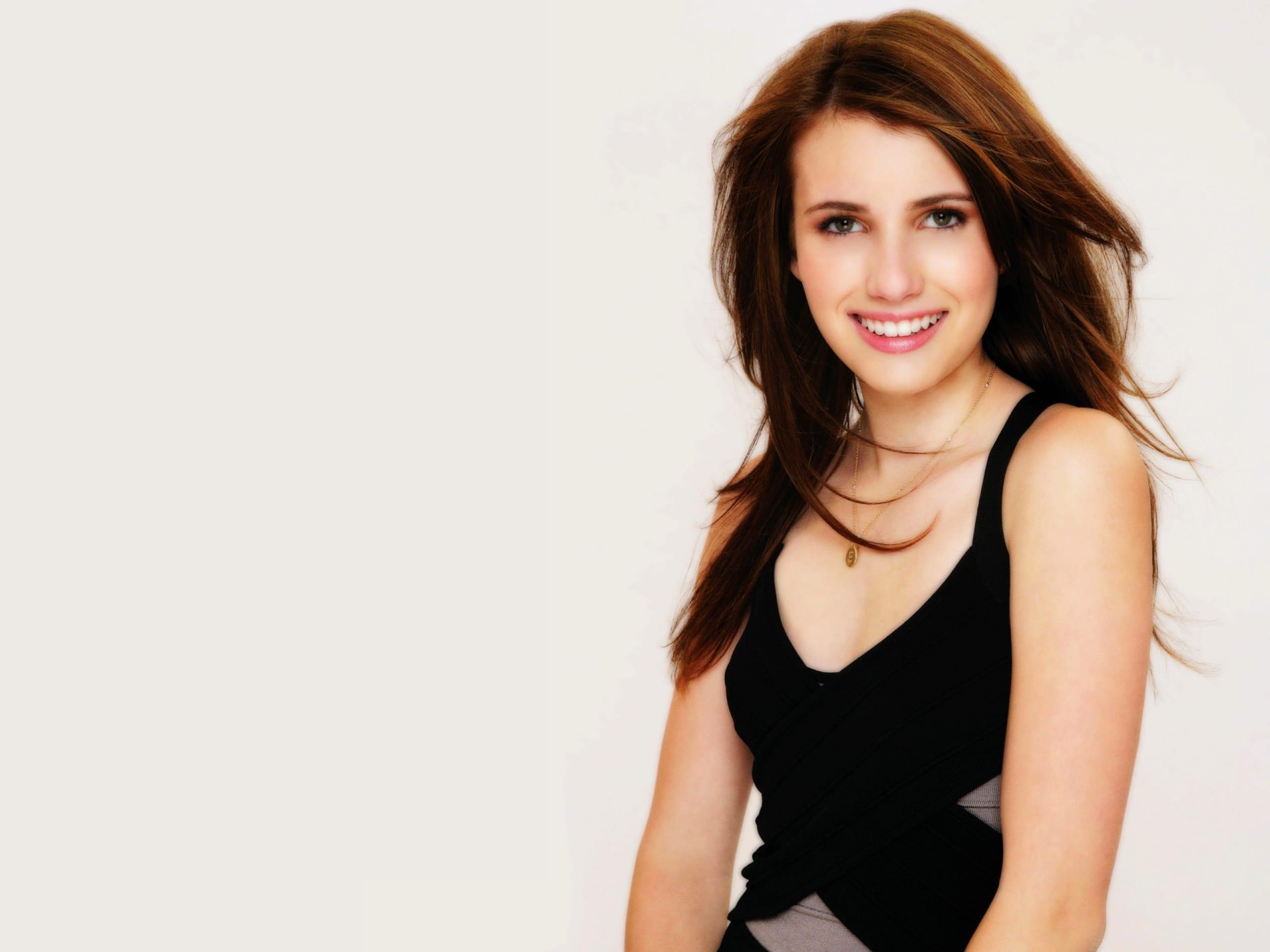 2560x1920 Emma Roberts HD