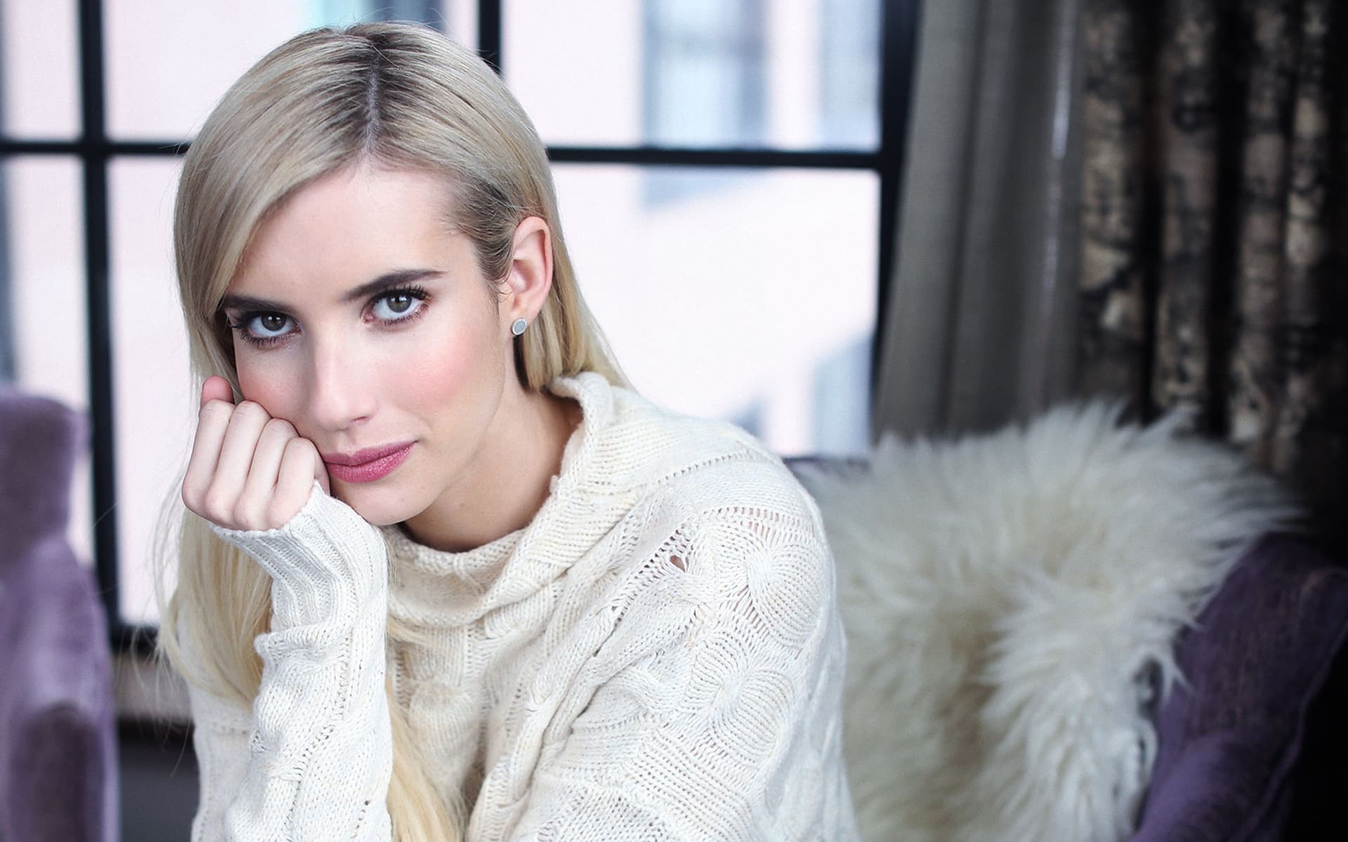 1920x1200 Emma Roberts Wallpaper 29 X 1200