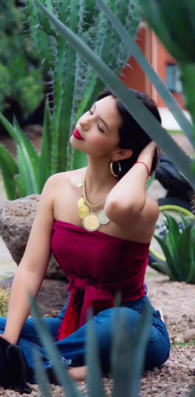 630x1280 Angela Aguilar wallpaper