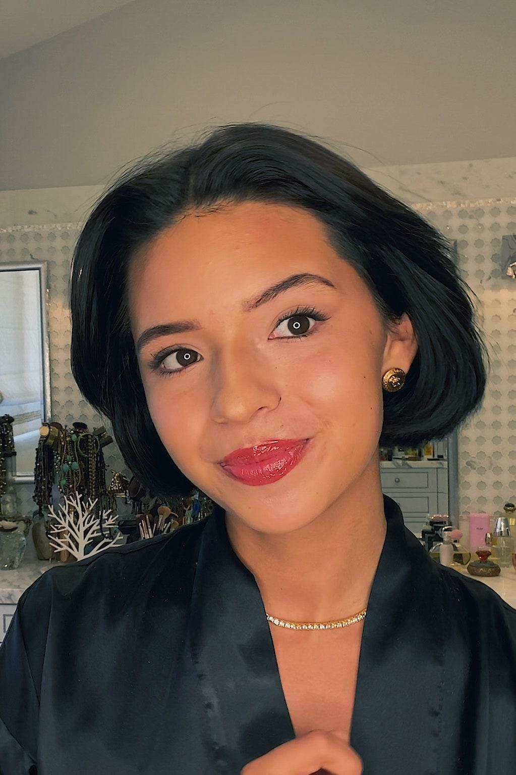 1023x1534 Ángela Aguilar muestra cómo cuida su piel y maquillaje en Secretos de belleza