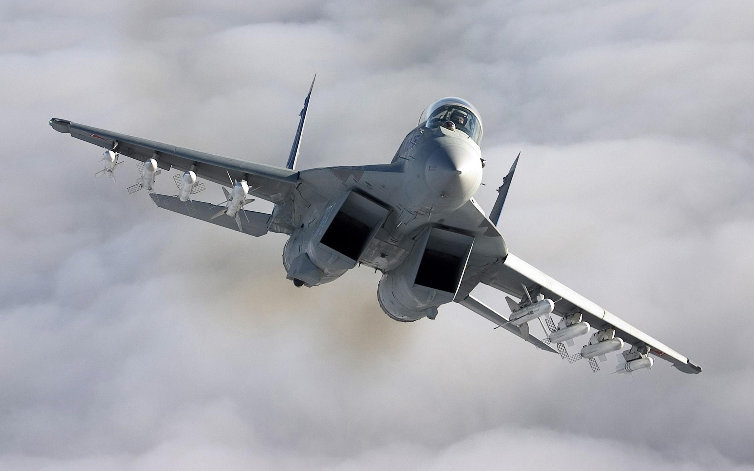 2560x1600 F18 Hornet