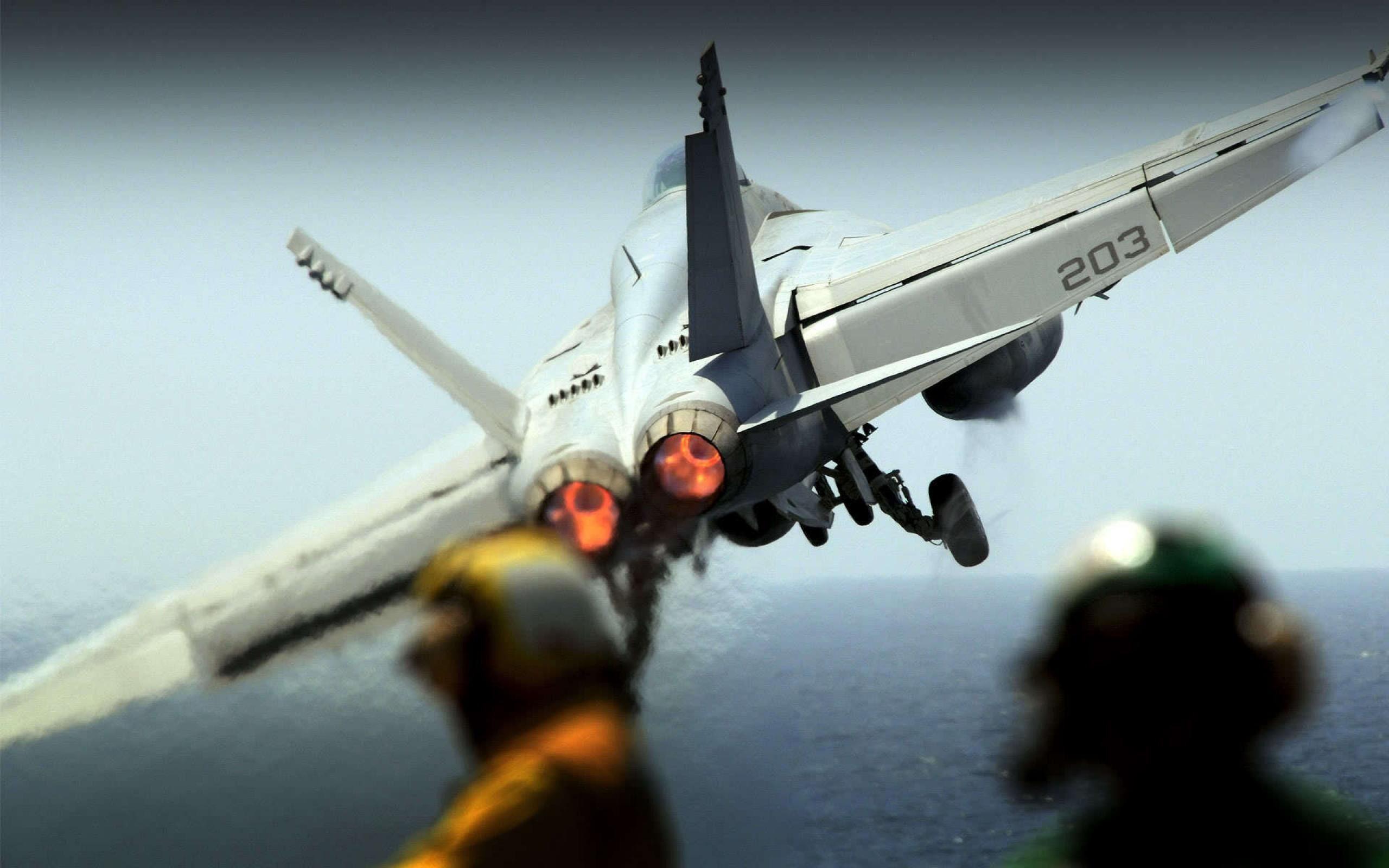 2560x1600 F 18 Super Hornet Wallpaper