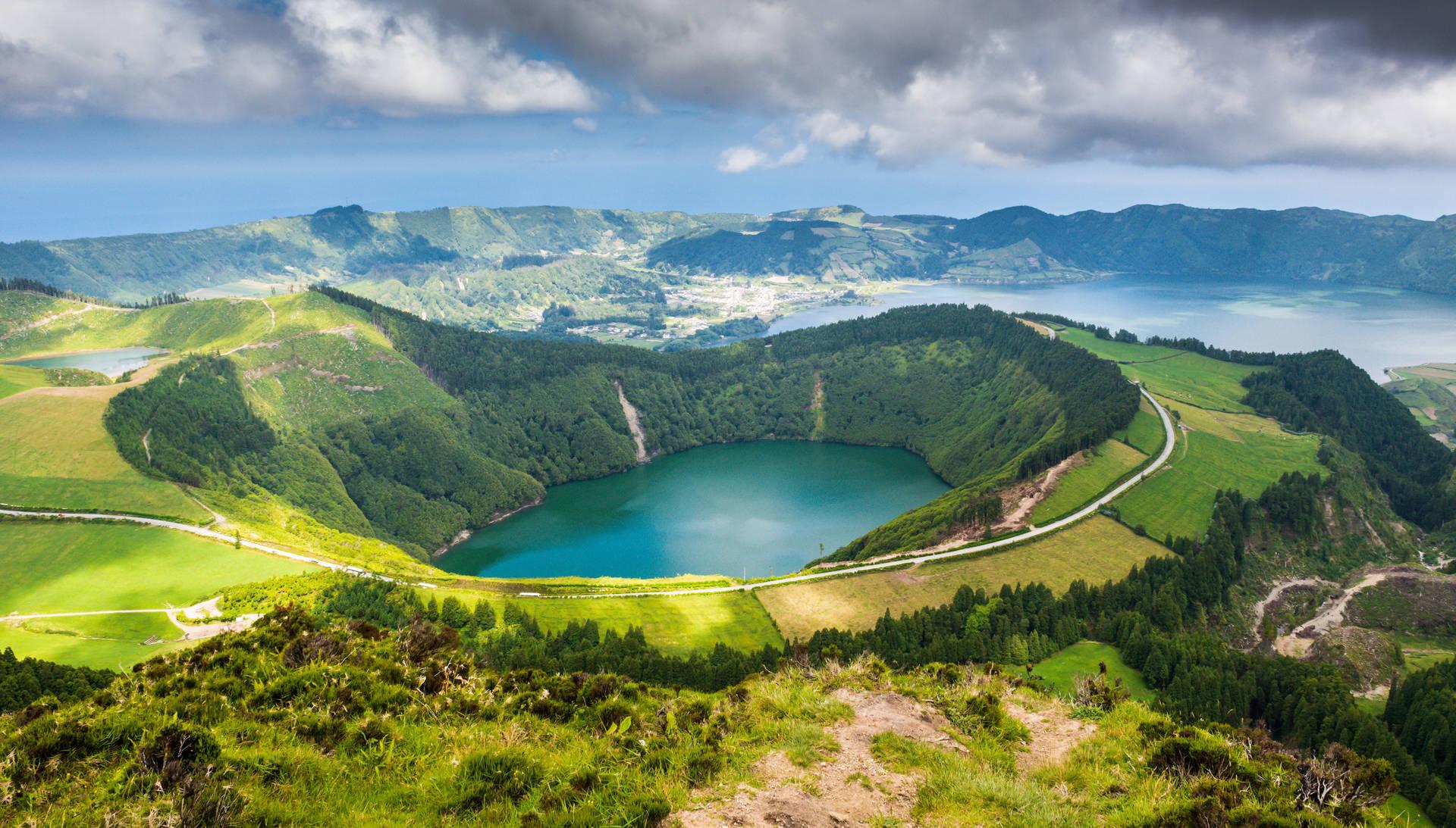 1920x1093 Download Lagoa Santiago Lake Portugal Wallpaper