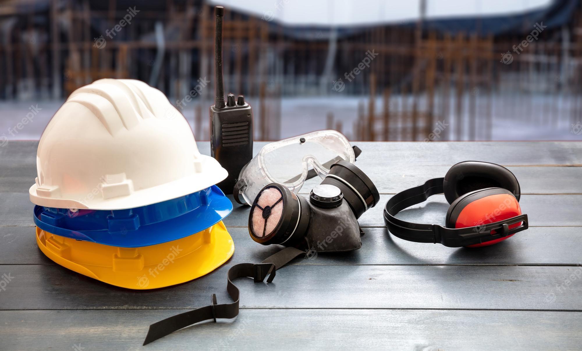 2000x1205 Worker Safety Equipment Image