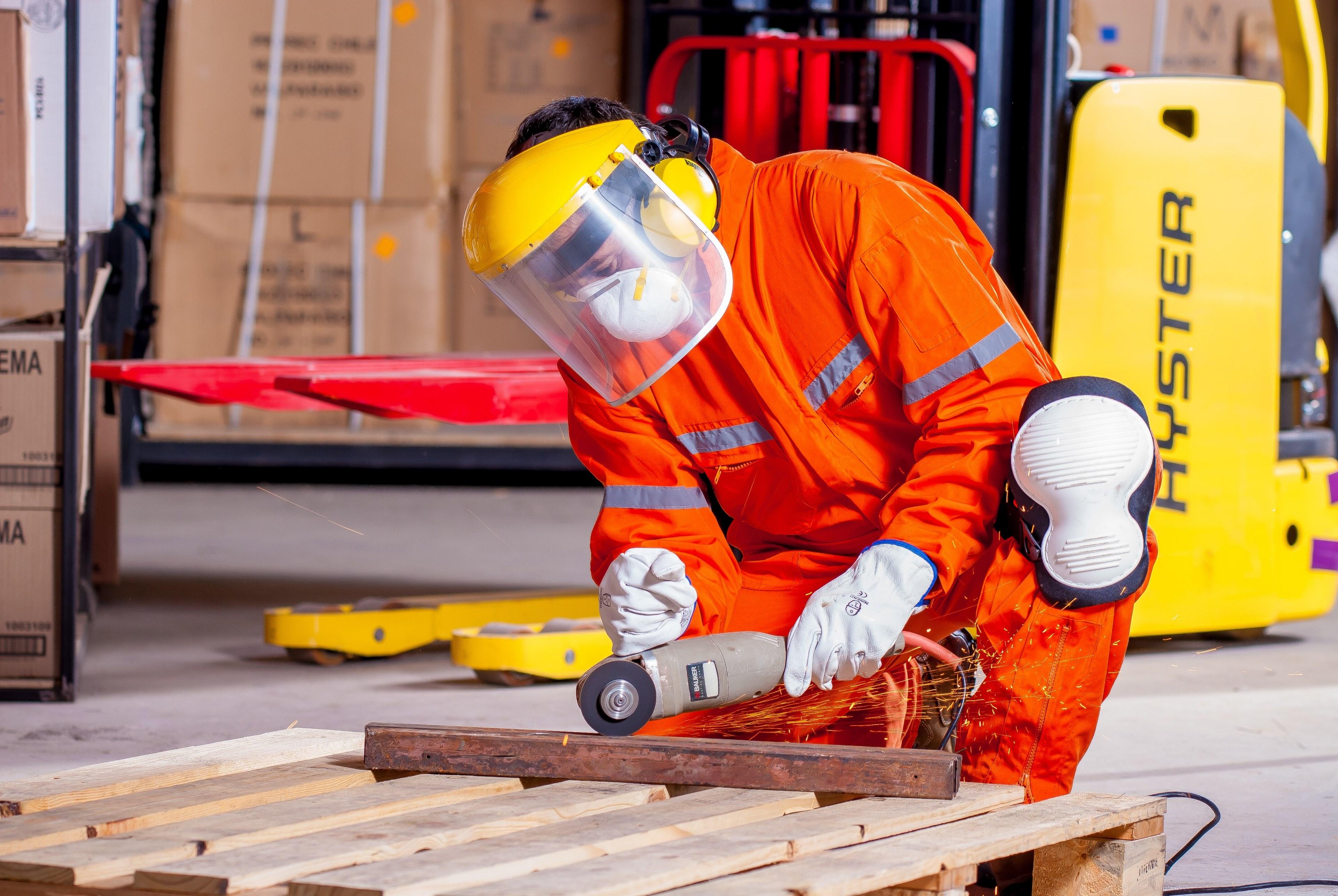 3840x2571 Wallpaper / industrial security logistic work clothes 4k wallpaper free download