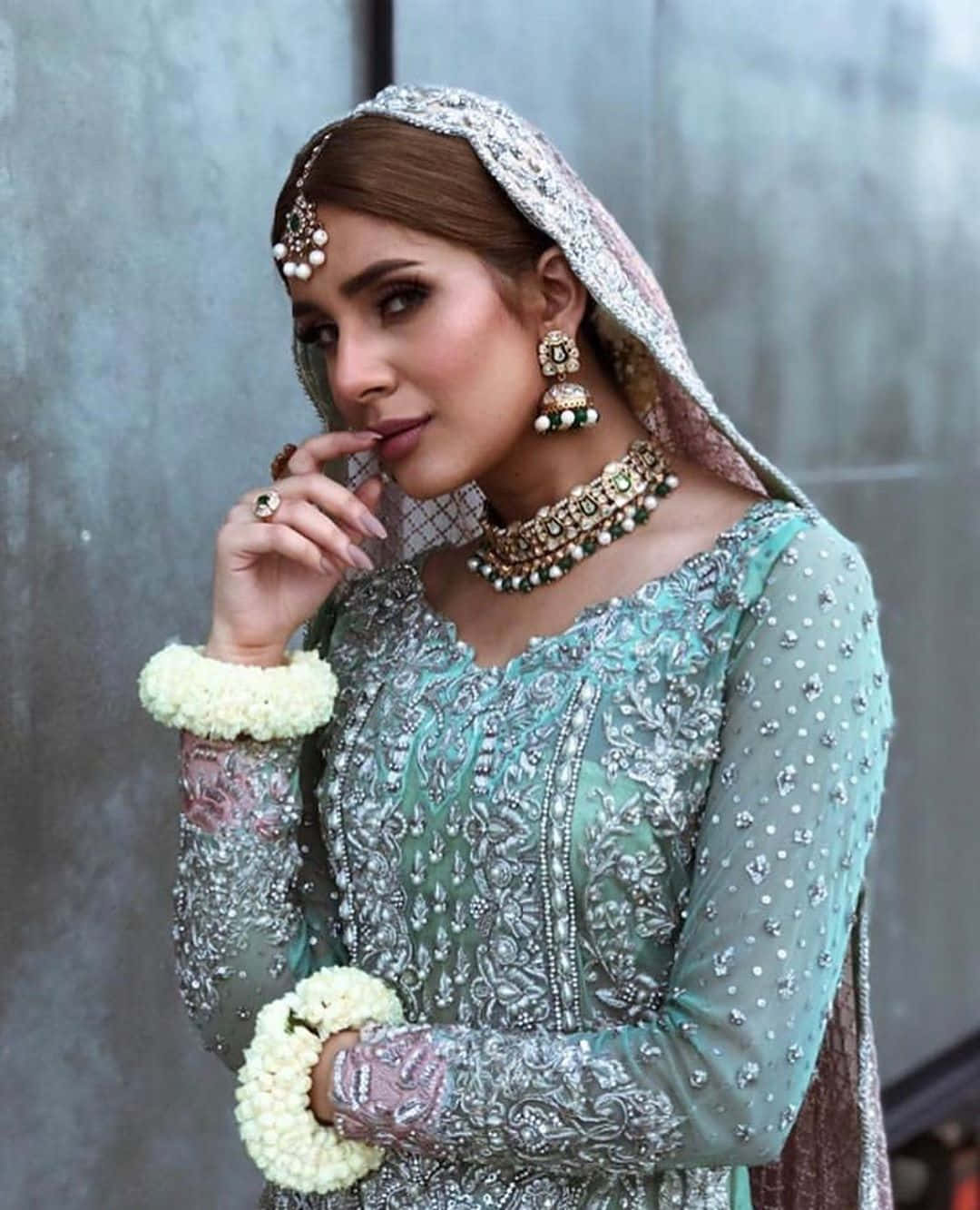1080x1333 Download Pakistani Girl Kubra Khan Picture