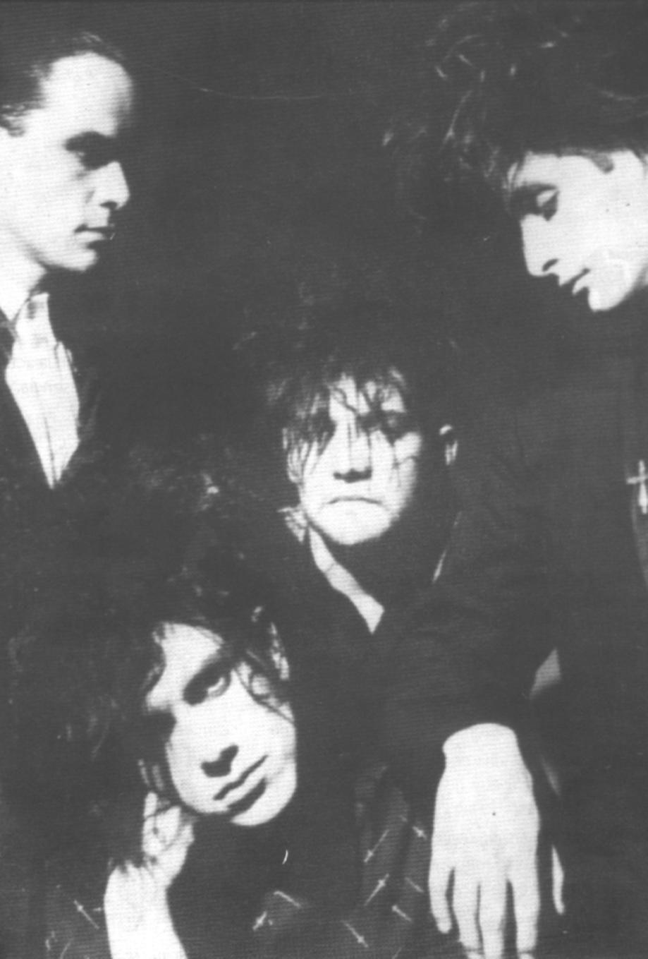 919x1359 Caifanes Wallpaper