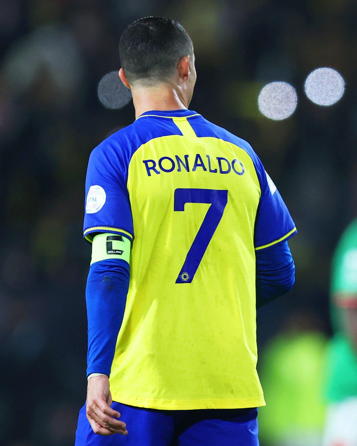 1462x1828 LiveScore Ronaldo captains Al Nassr to victory on his debut ©️