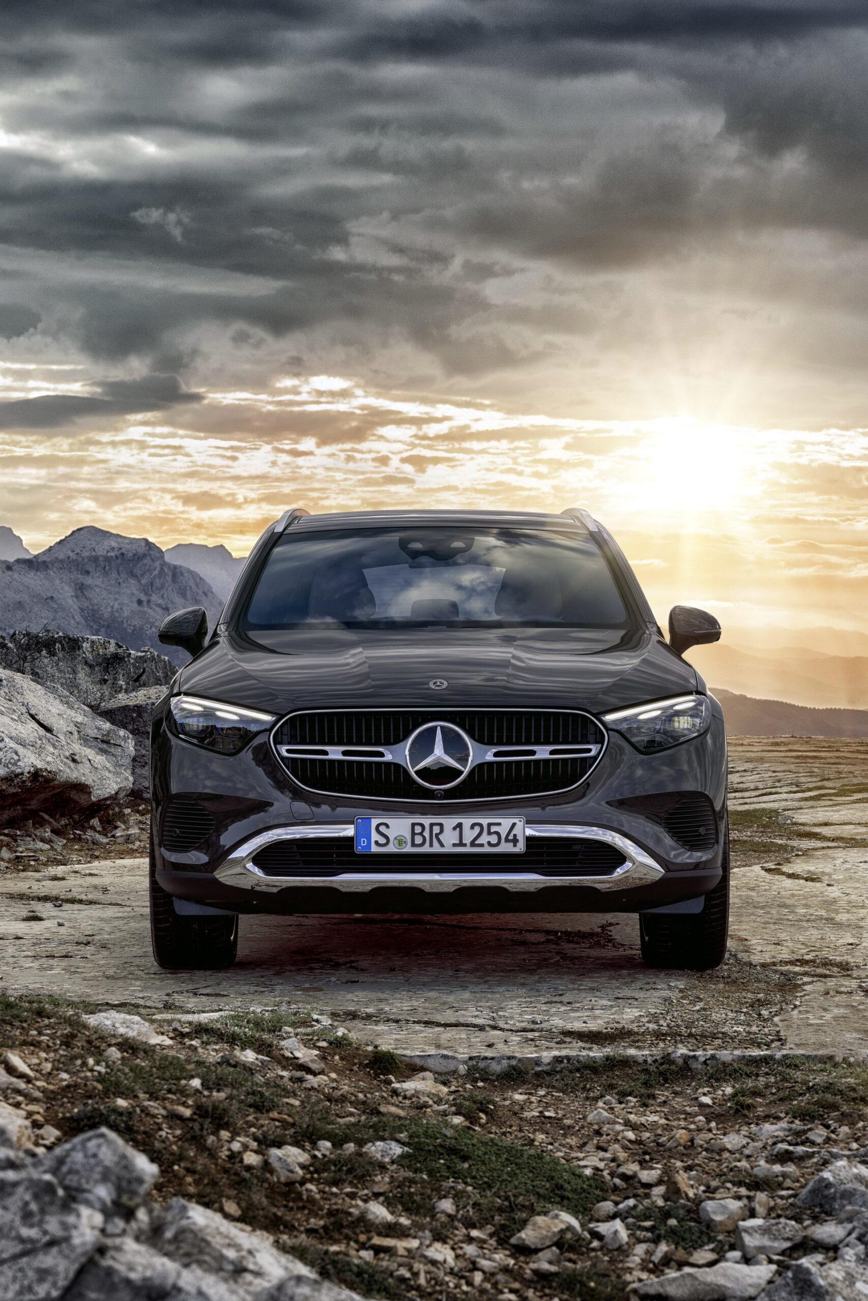 1707x2560 Mercedes Benz GLC Class Gets Minor Update Inside And Out