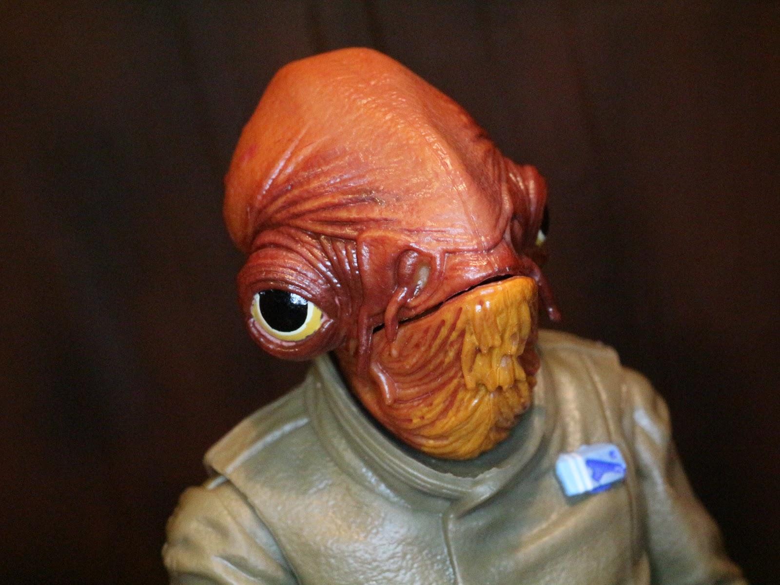 1600x1200 Action Figure Barbecue: Road to the Last Jedi: Admiral Ackbar & First Order Officer from Star Wars: The Black Series Phase III