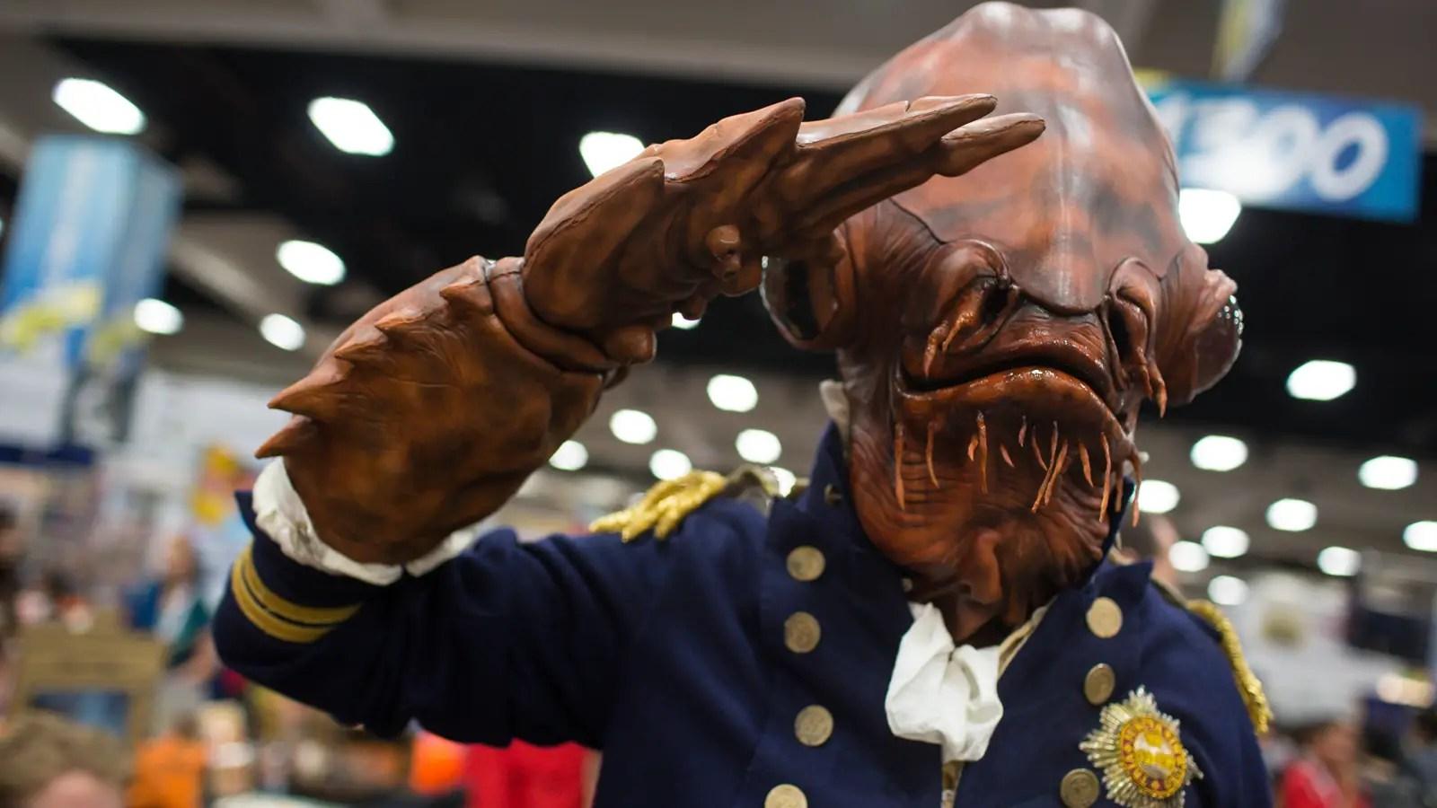 1600x900 Adam Savage's Admiral Ackbar Costume Is Epic Geek Twins