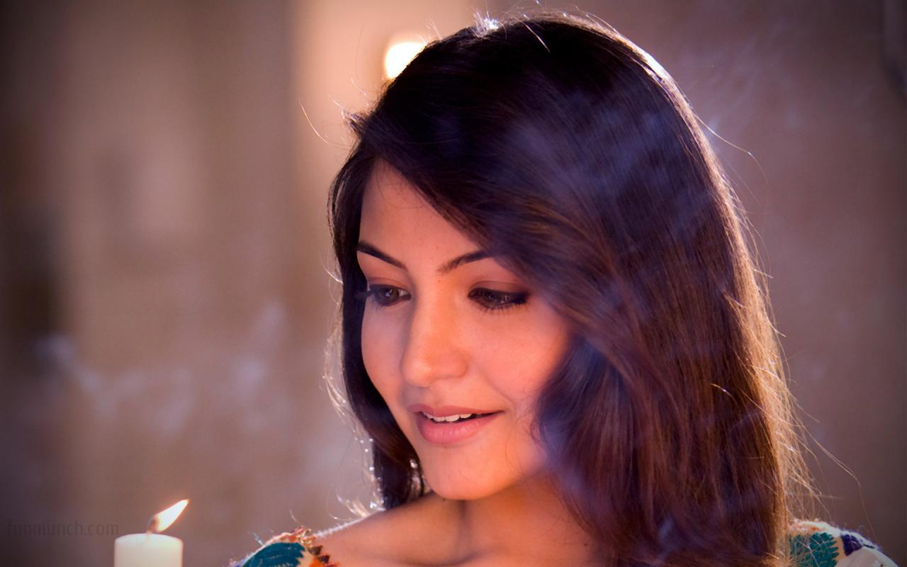 1280x800 Anushka Sharma Wallpaper From Rab Ne Bana Di Jodi 7455