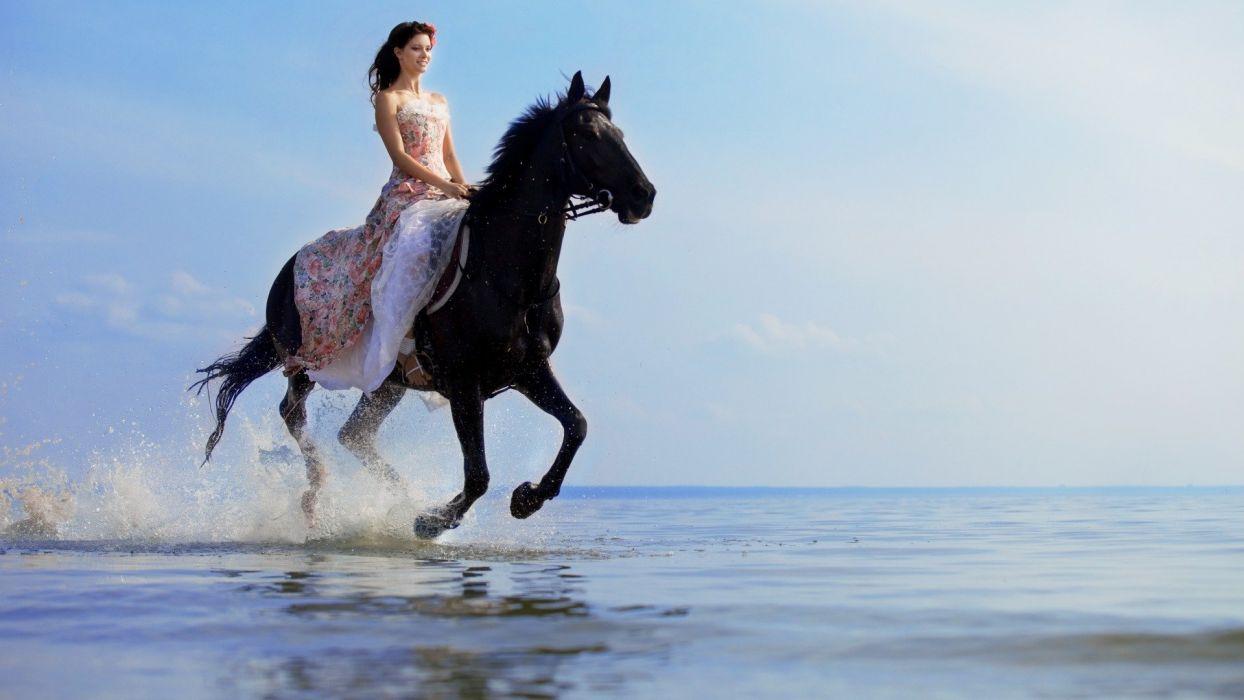 1244x700 Long Horse Wallpaper