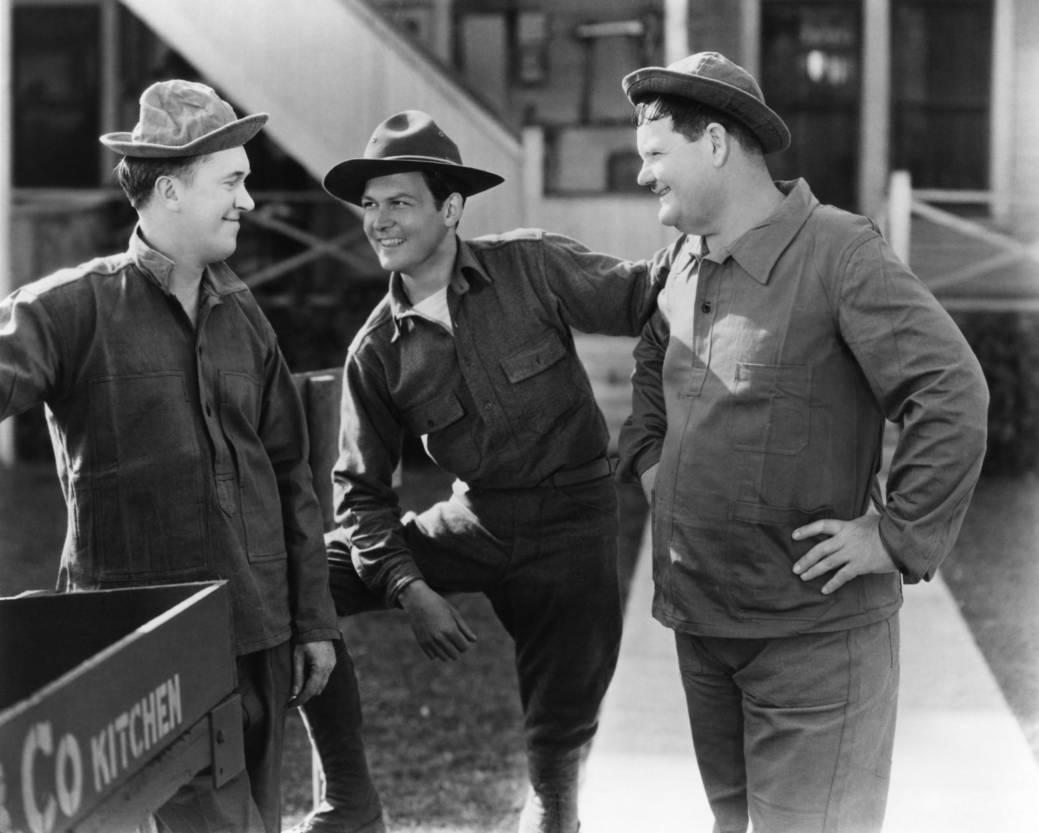2121x1701 Laurel and Hardy