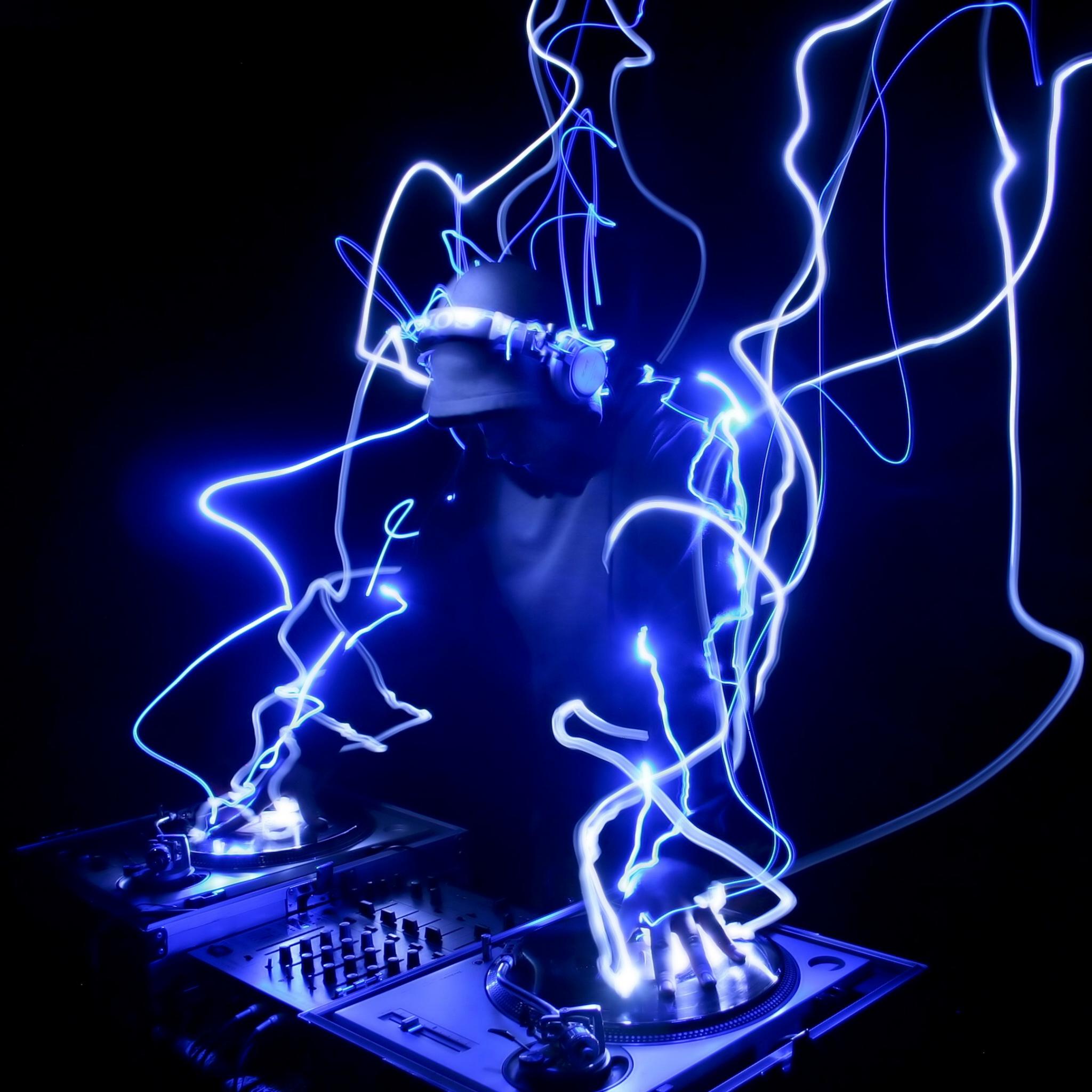 2048x2048 DJ Wallpaper 4K, Electronic Music, Dark, Black Dark