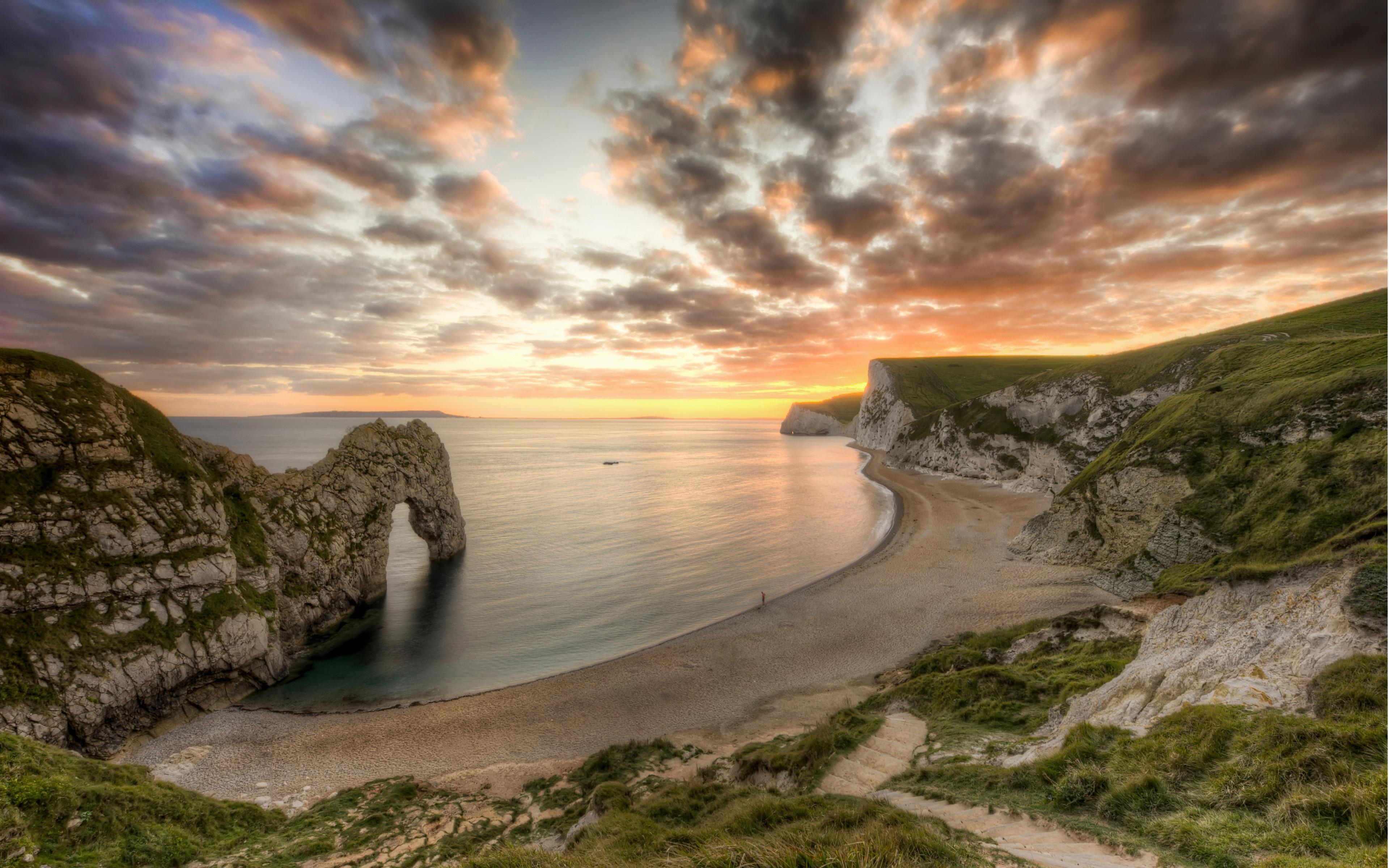 3839x2400 Durdle Door Wallpaper