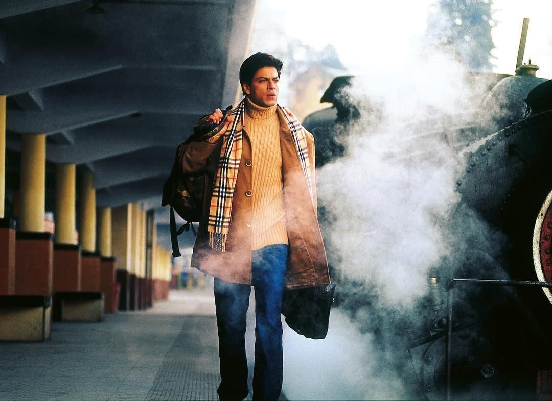 1080x786 Main Hoon Na Wallpaper