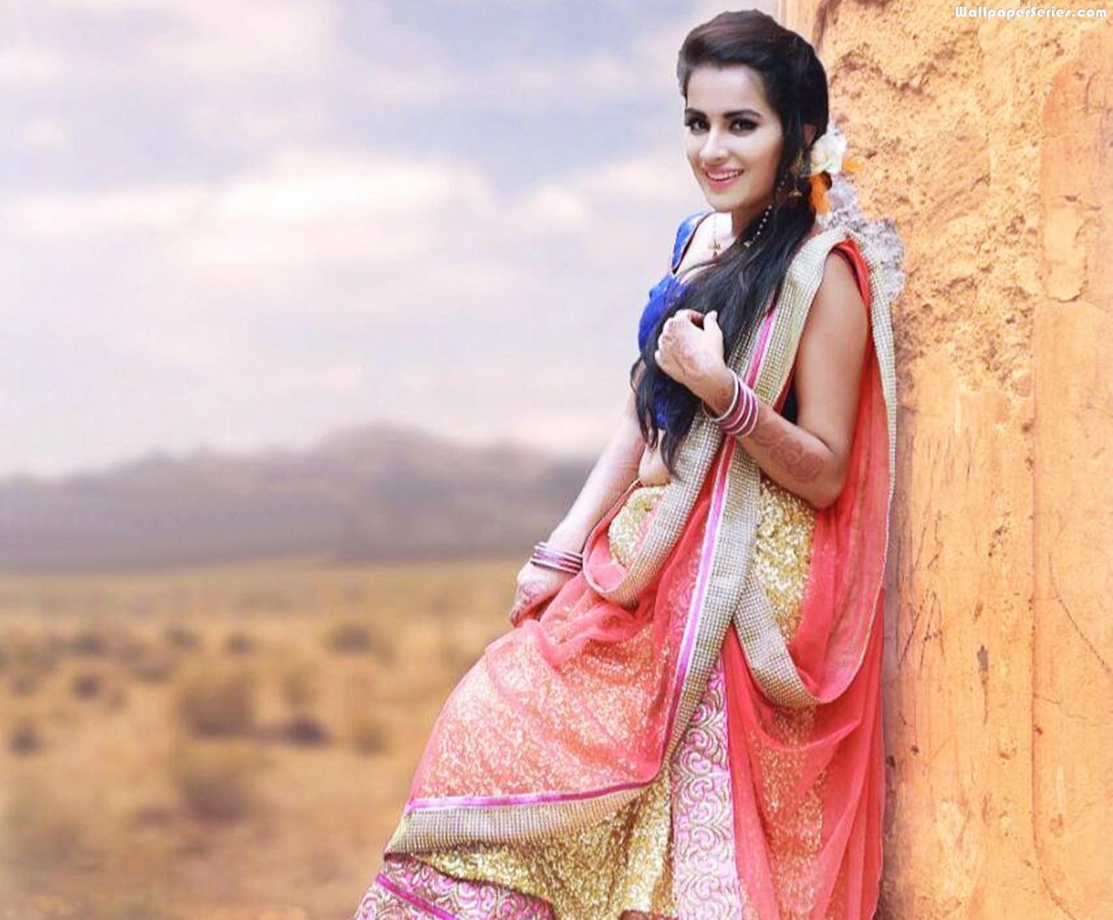 Punjabi Girl Wallpapers  Top Free Punjabi Girl Backgrounds   WallpaperAccess