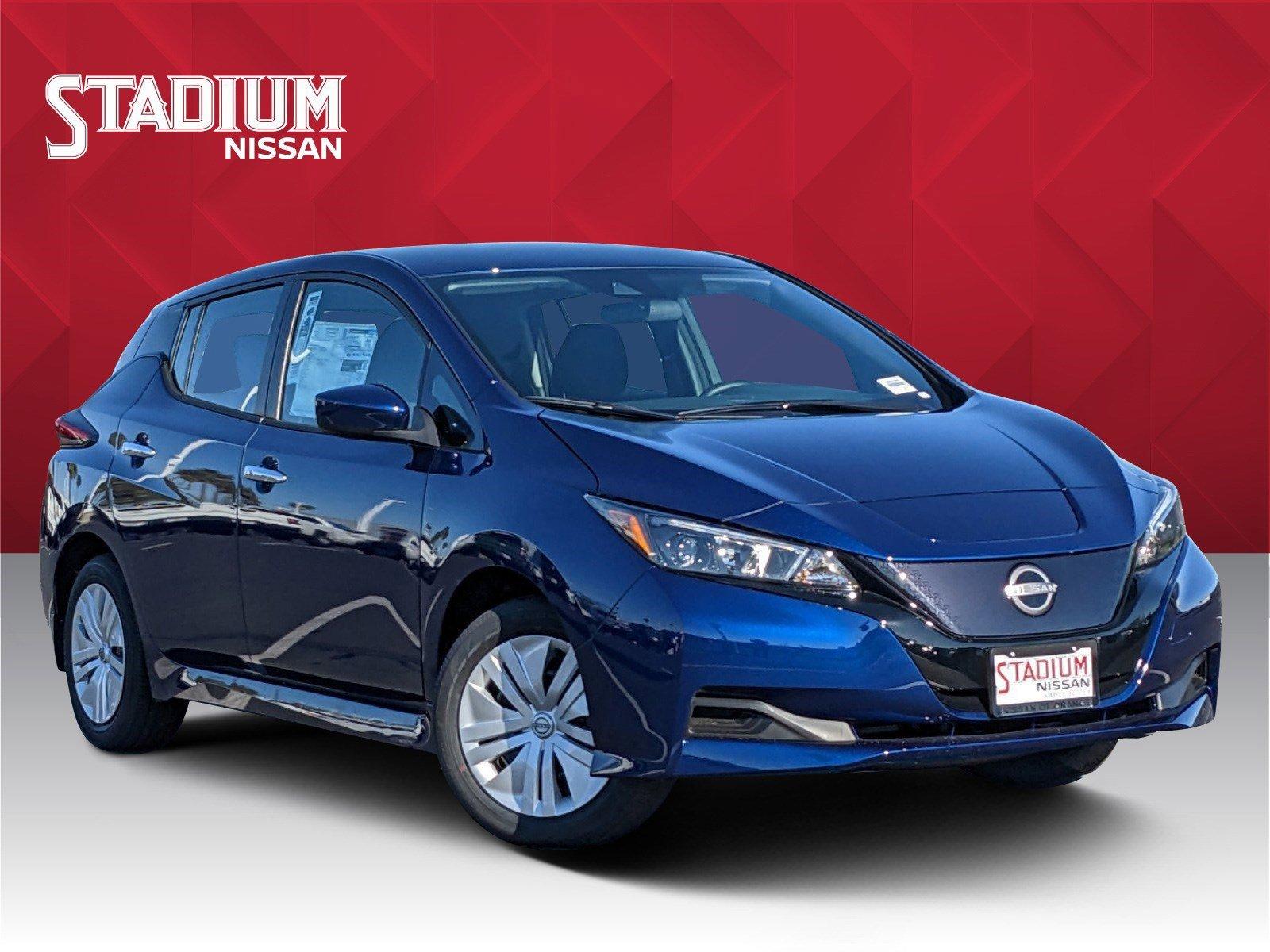 1600x1200 New 2023 Nissan LEAF S Hatchback. Ken Garff Automotive Group