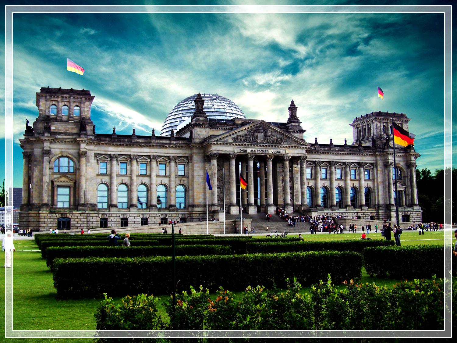 1500x1125 The Reichstag. Me, Myself, and I